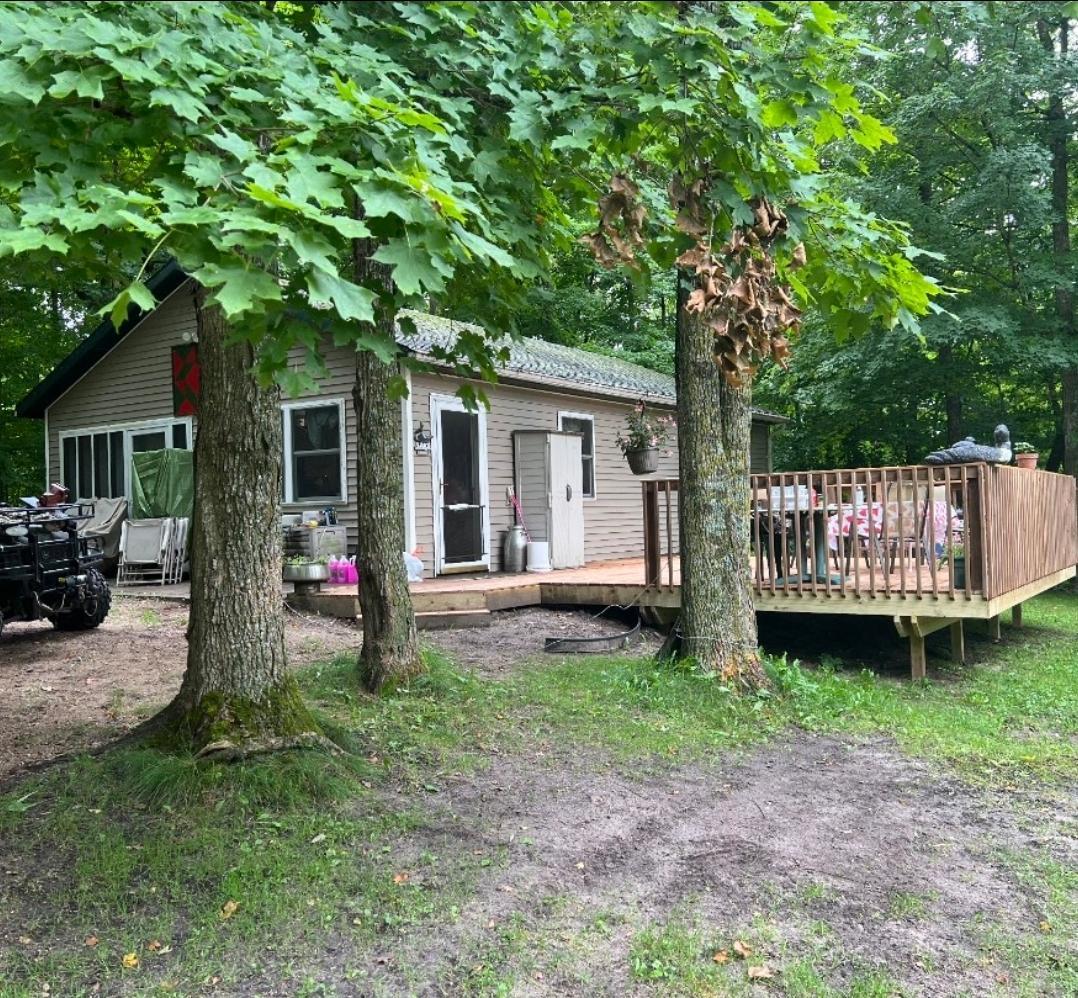 32408 Strawberry Court Property Photo 2