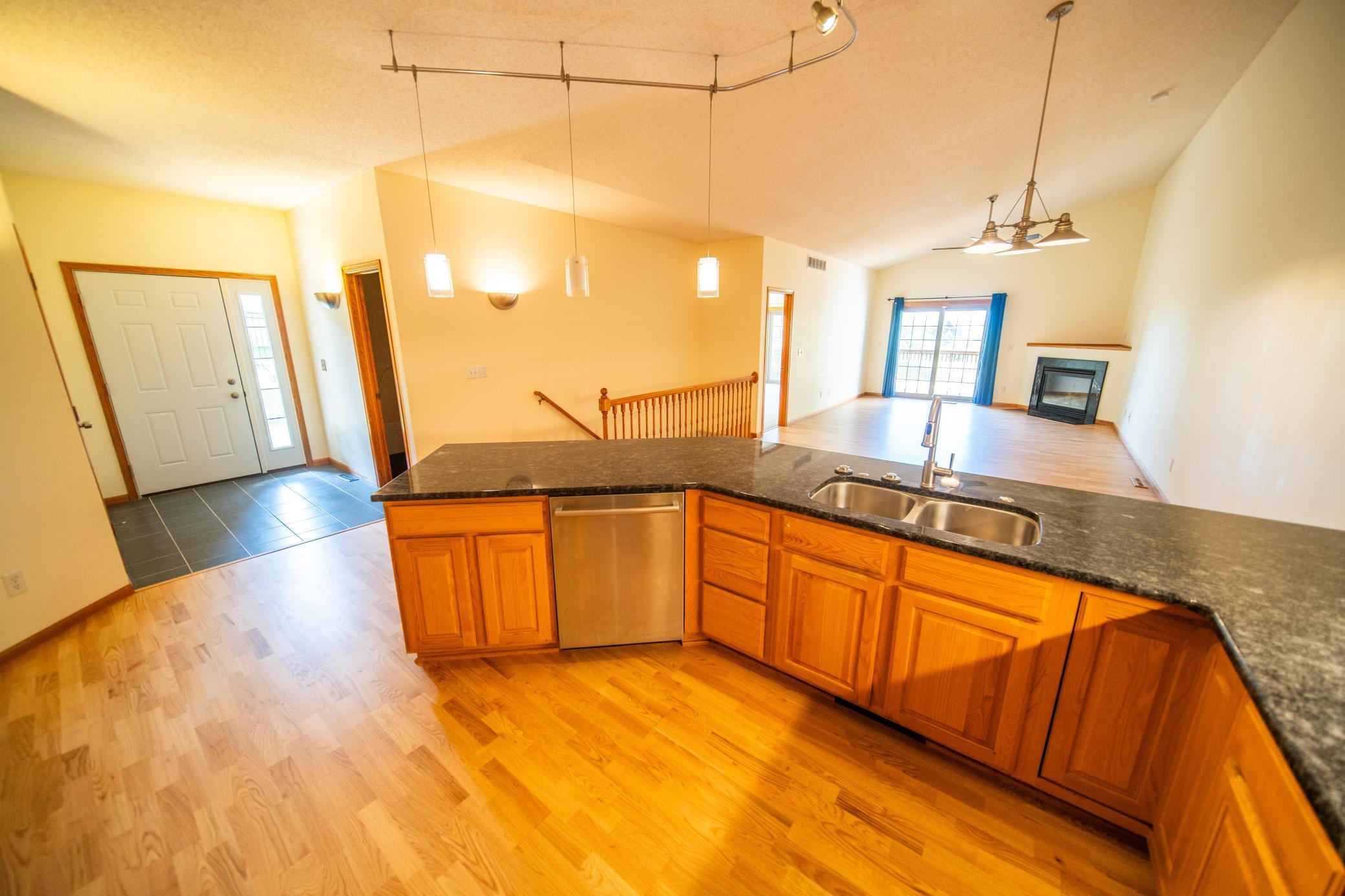2862 Century Ct Ne Property Photo 10