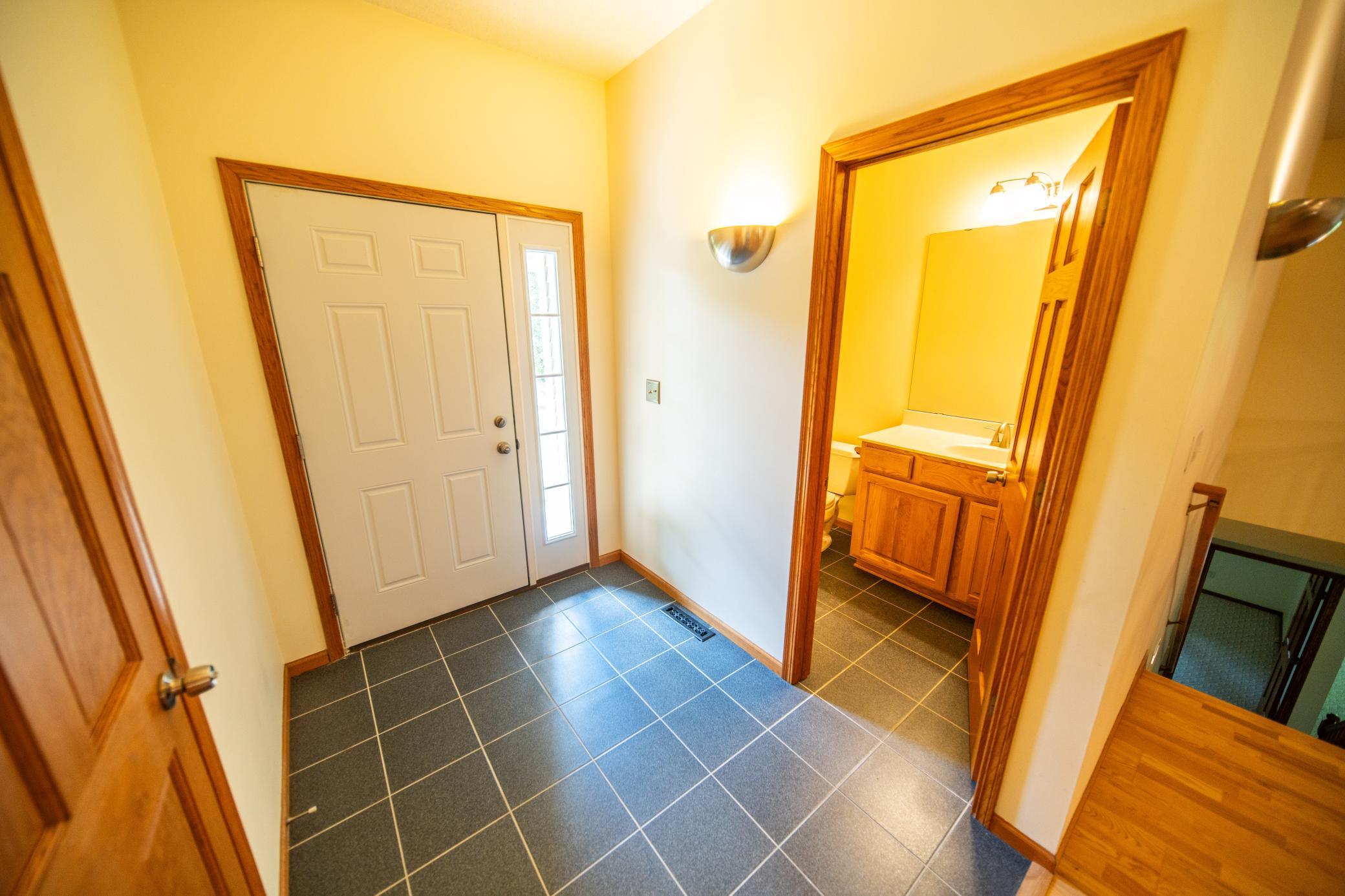 2862 Century Ct Ne Property Photo 11