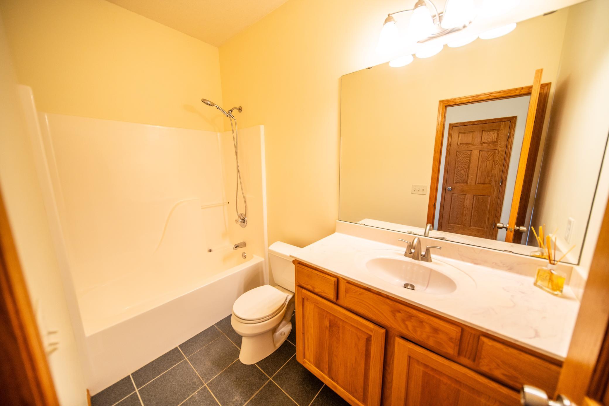 2862 Century Ct Ne Property Photo 12