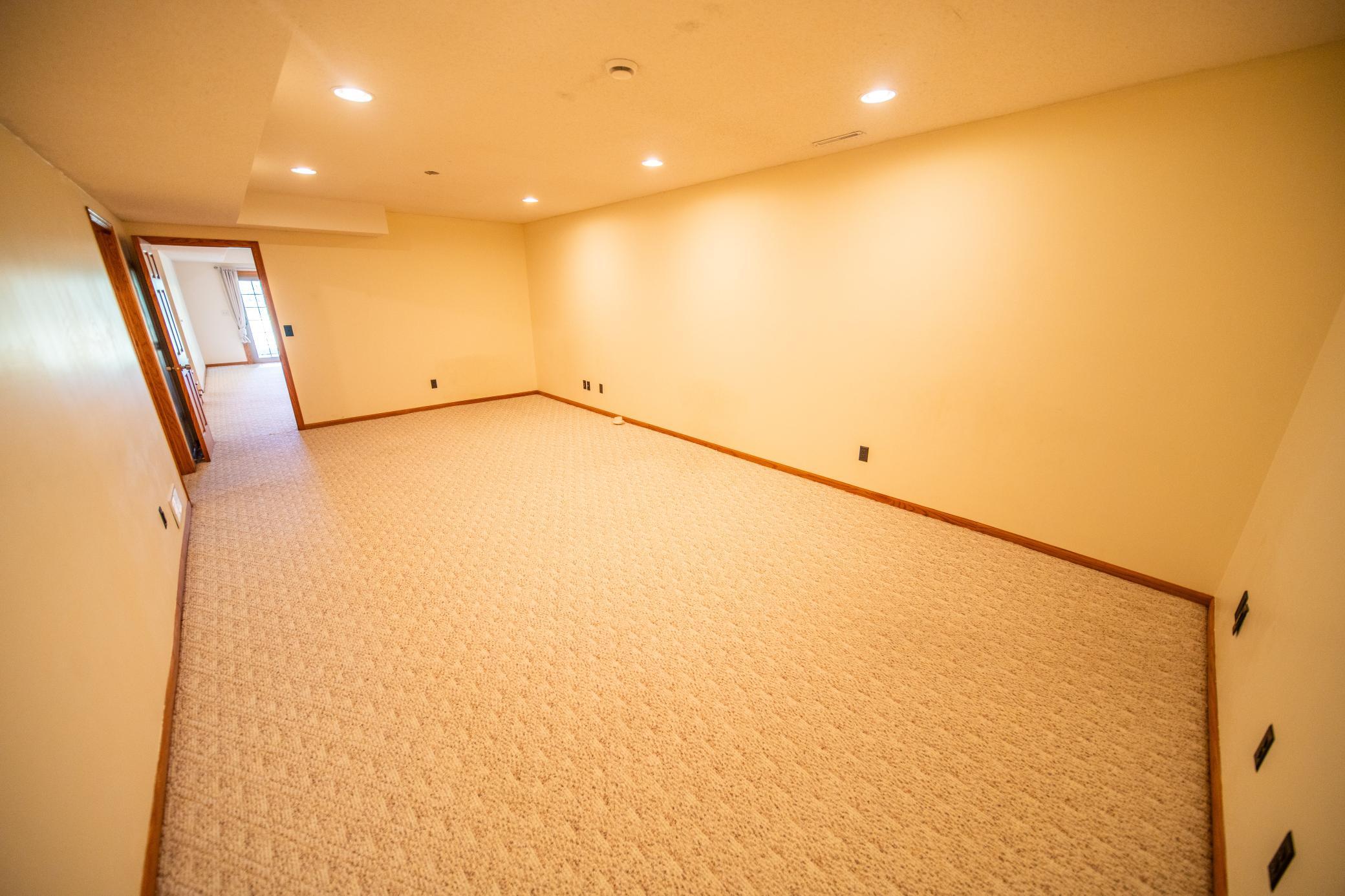 2862 Century Ct Ne Property Photo 45