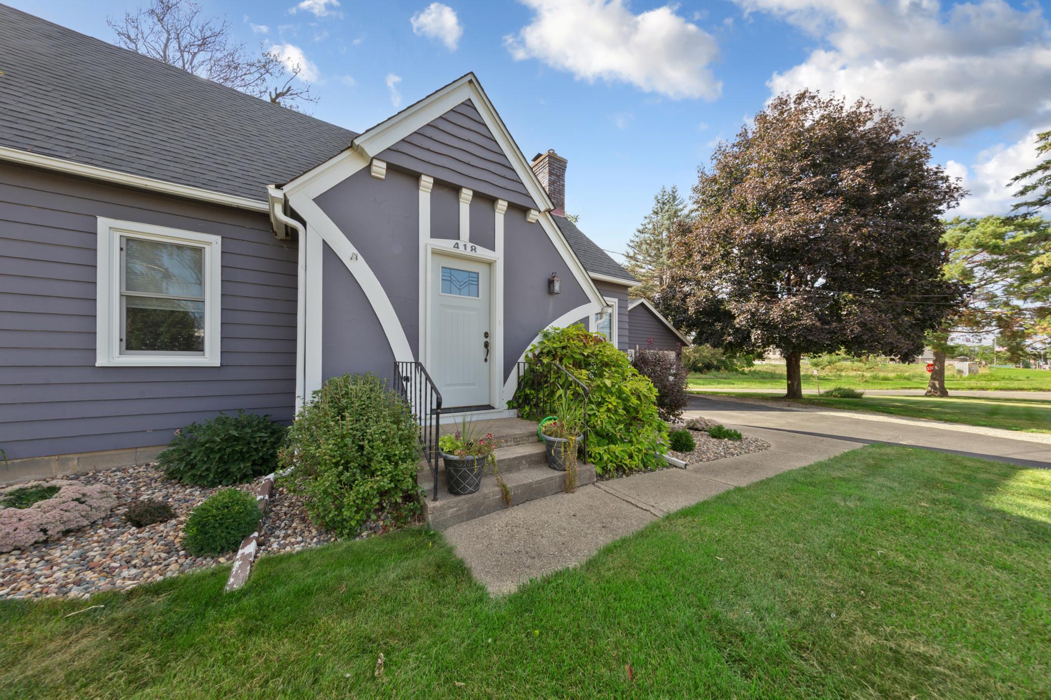 418 Prairie Avenue Property Photo 5