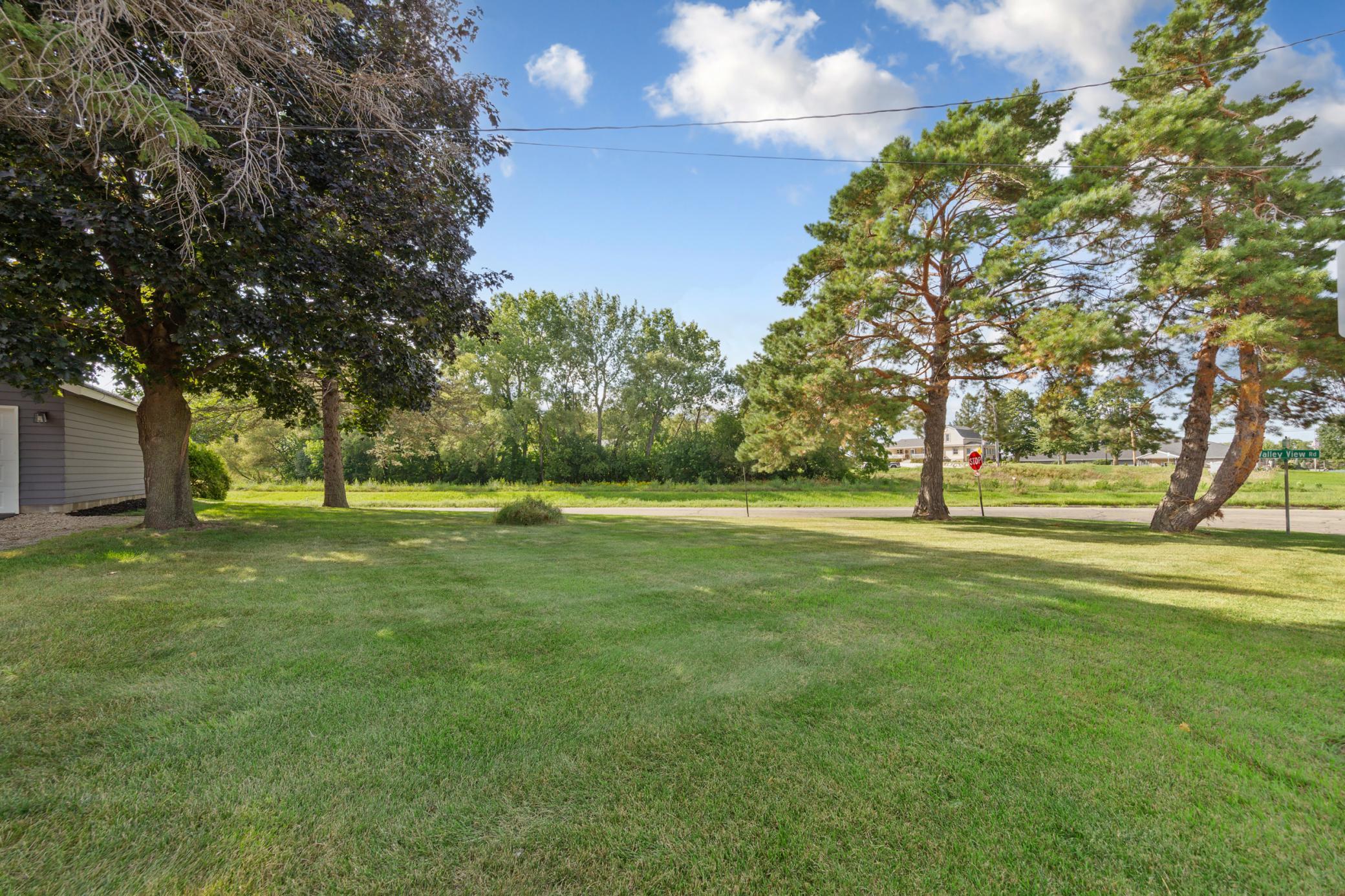418 Prairie Avenue Property Photo 7