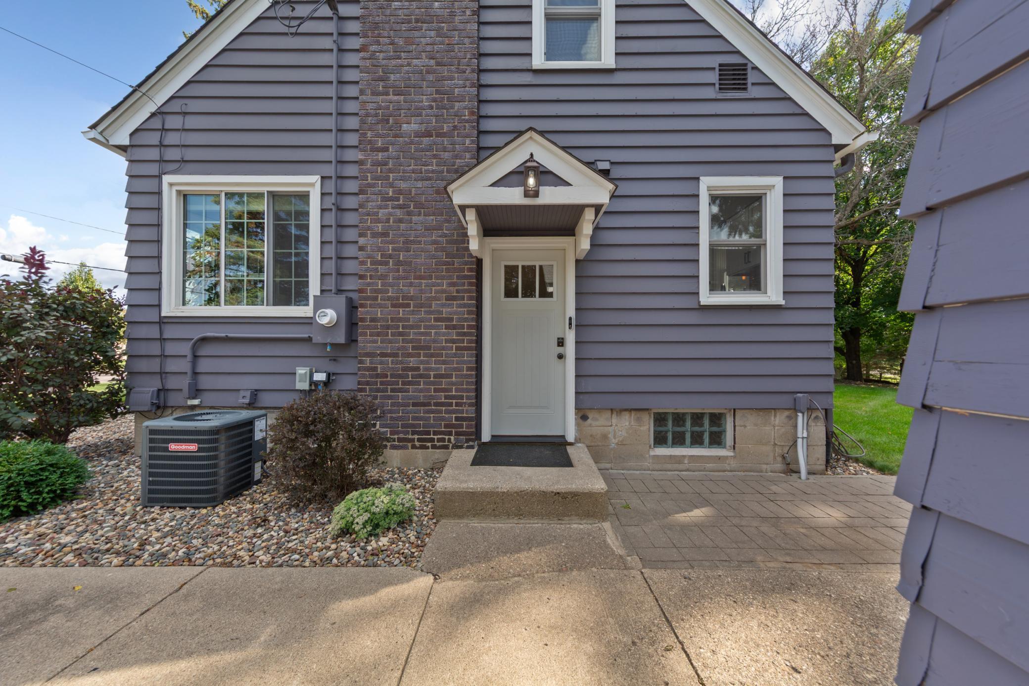 418 Prairie Avenue Property Photo 8
