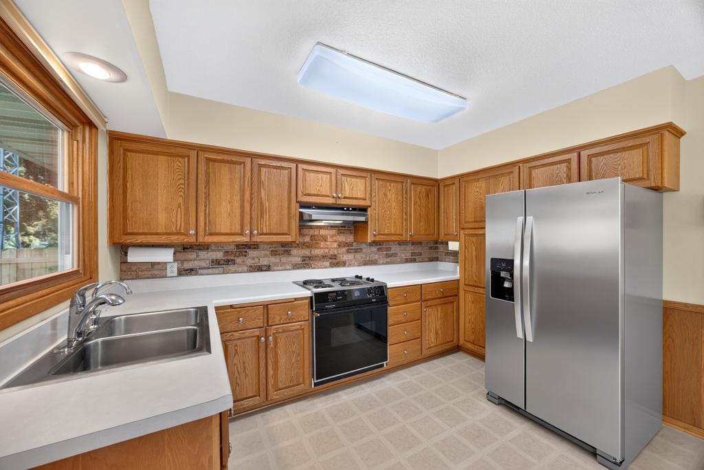 2817 15th Avenue Nw Property Photo 9