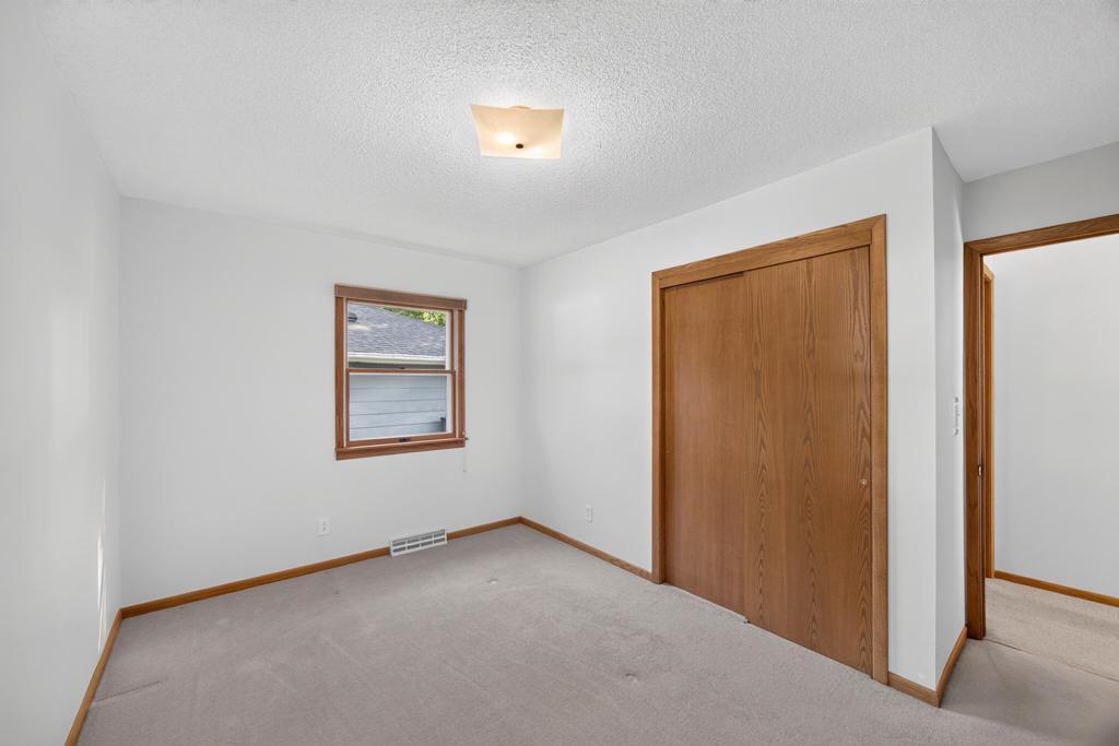 2817 15th Avenue Nw Property Photo 15