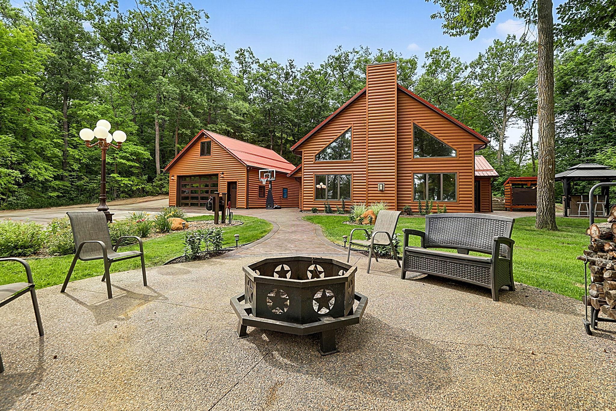 7643 Bear Road Property Photo 1