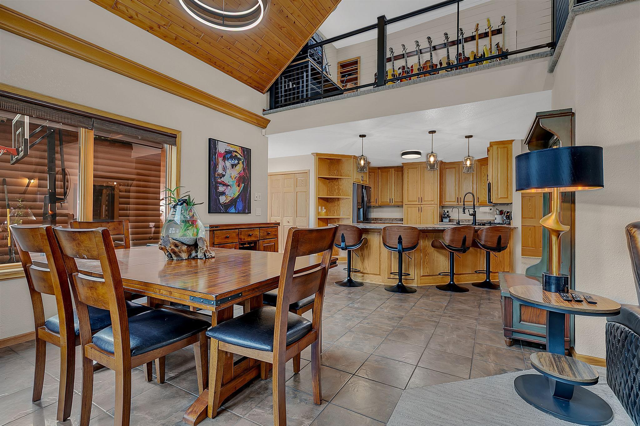 7643 Bear Road Property Photo 12
