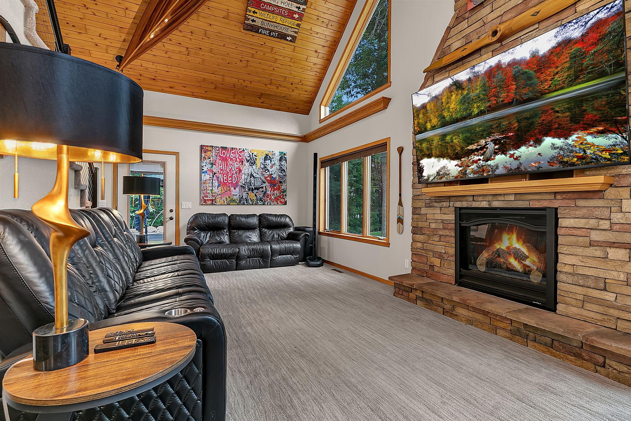7643 Bear Road Property Photo 14