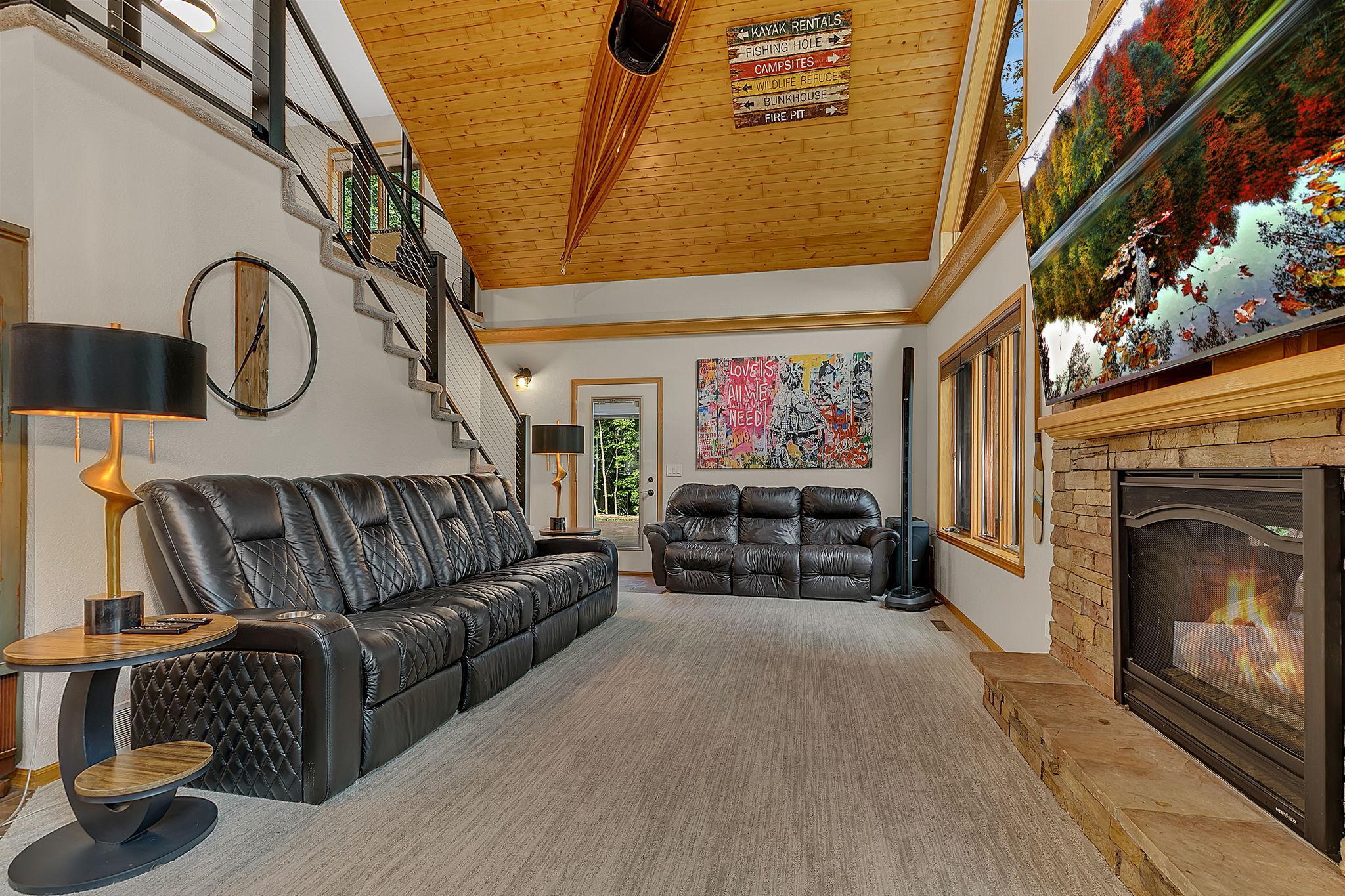 7643 Bear Road Property Photo 16