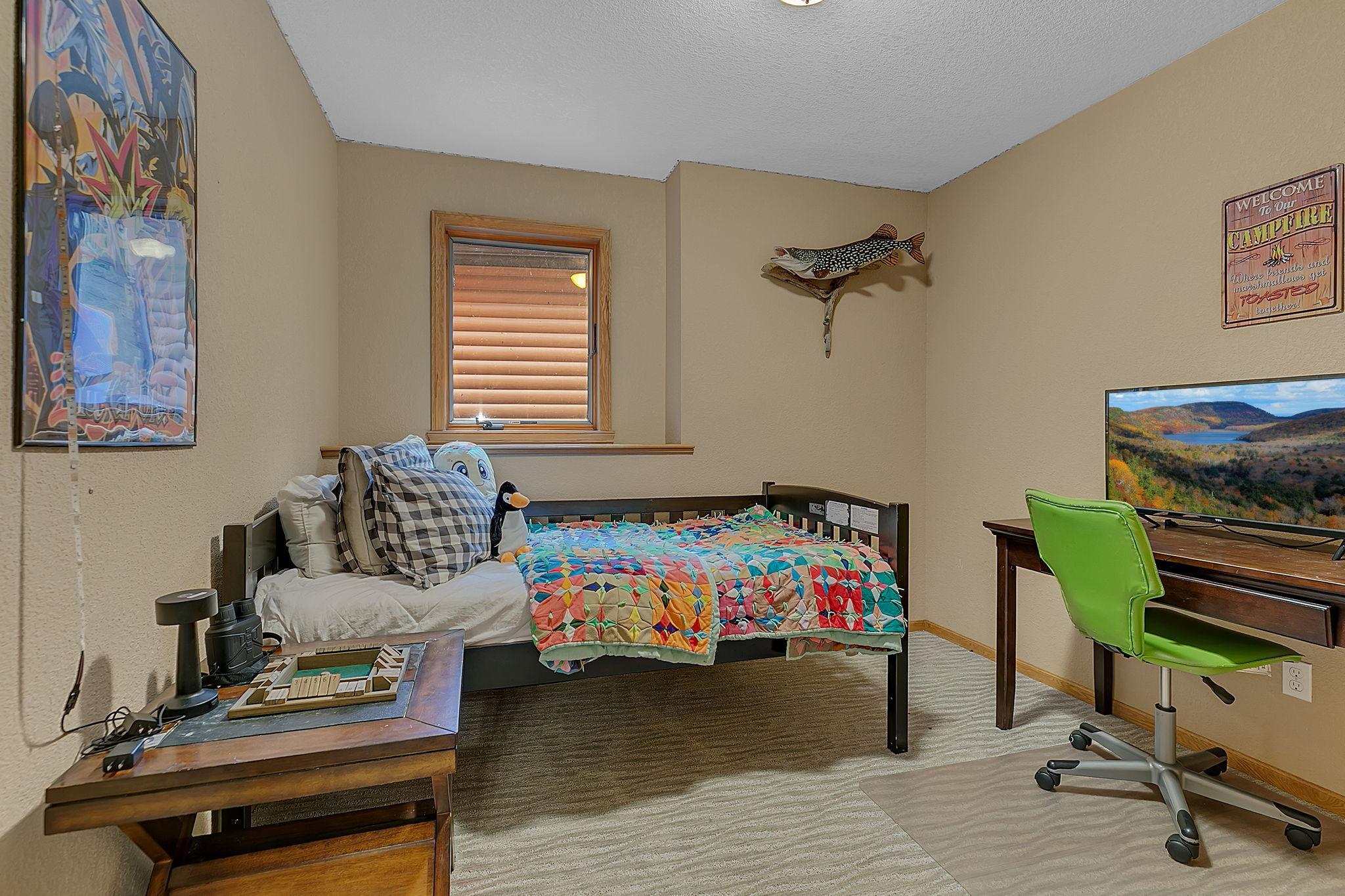 7643 Bear Road Property Photo 23