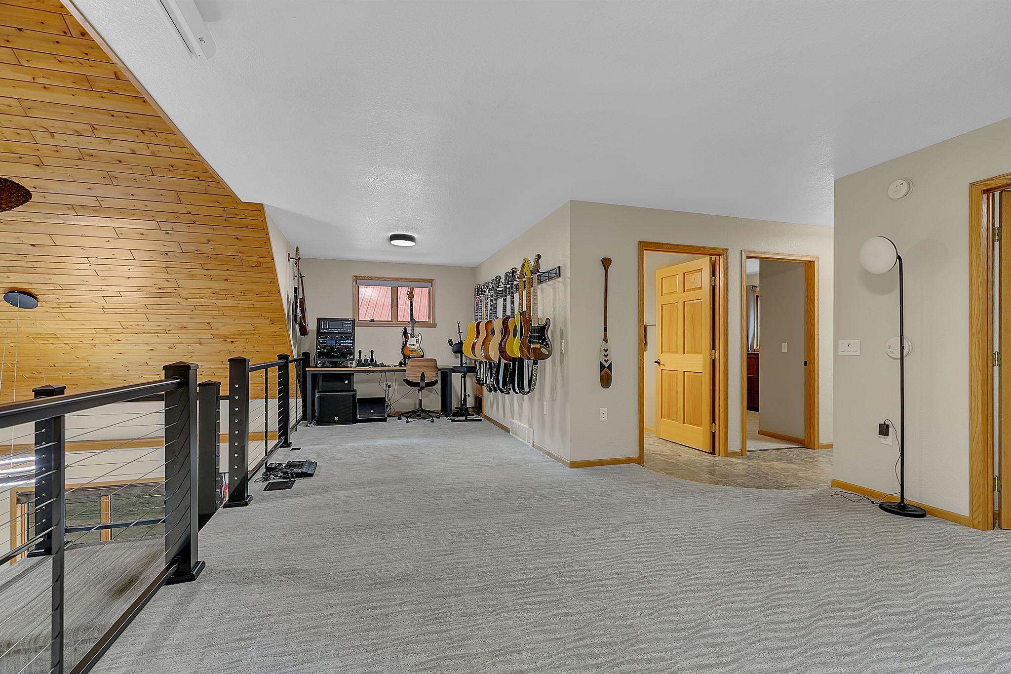 7643 Bear Road Property Photo 28