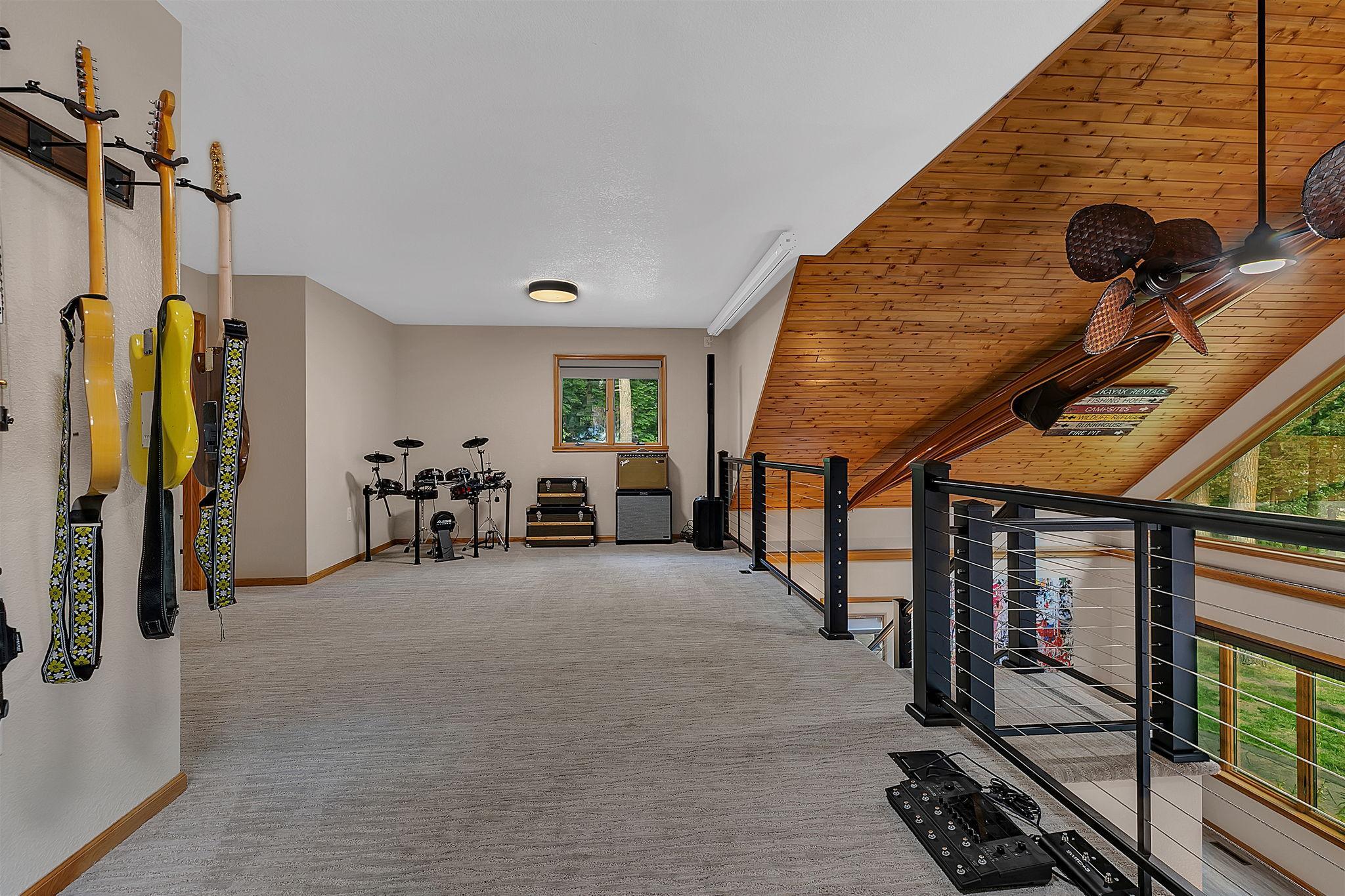 7643 Bear Road Property Photo 29