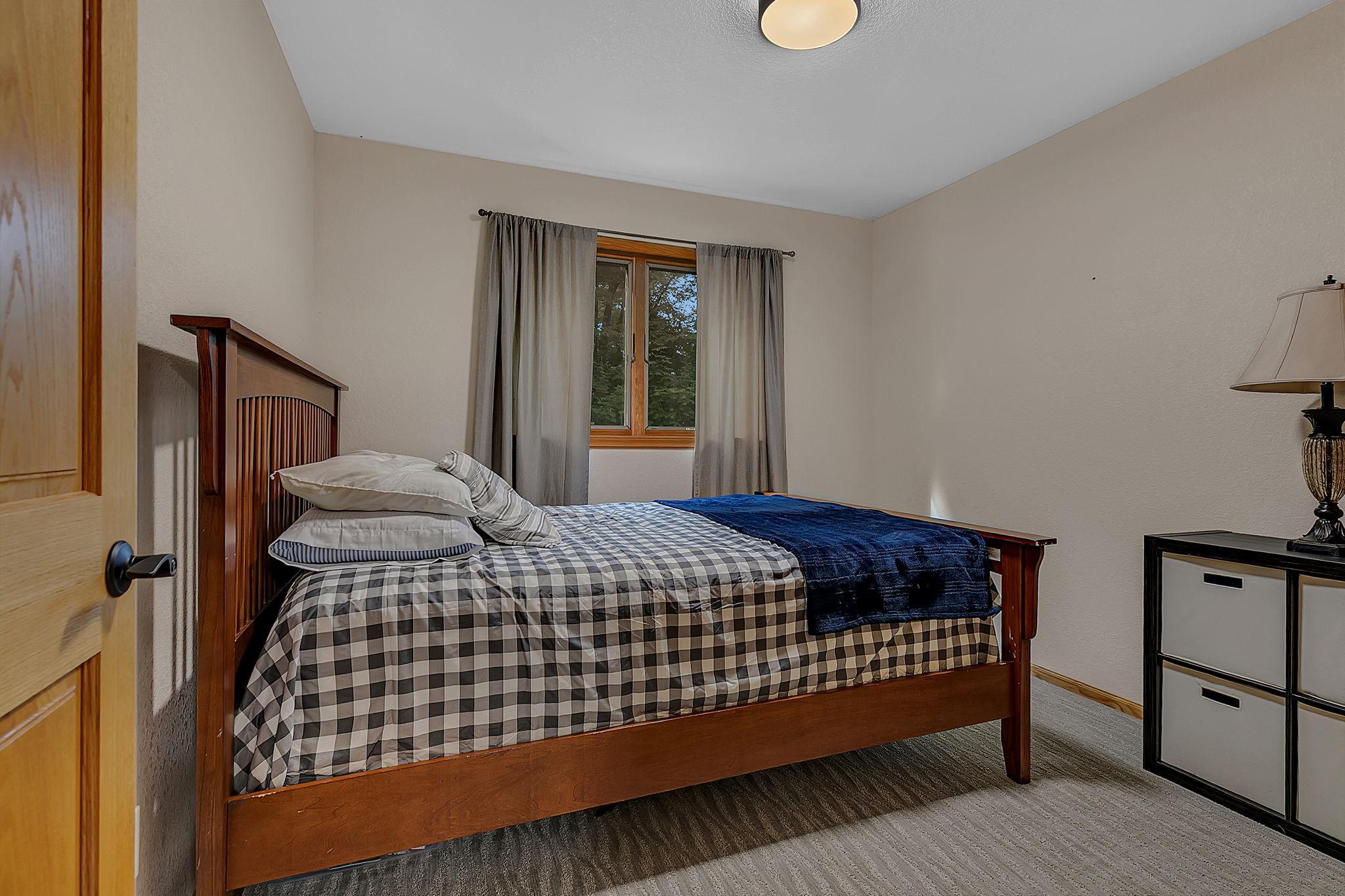 7643 Bear Road Property Photo 33