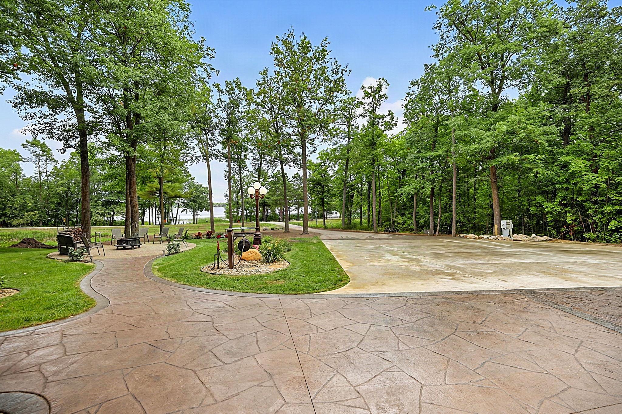 7643 Bear Road Property Photo 44