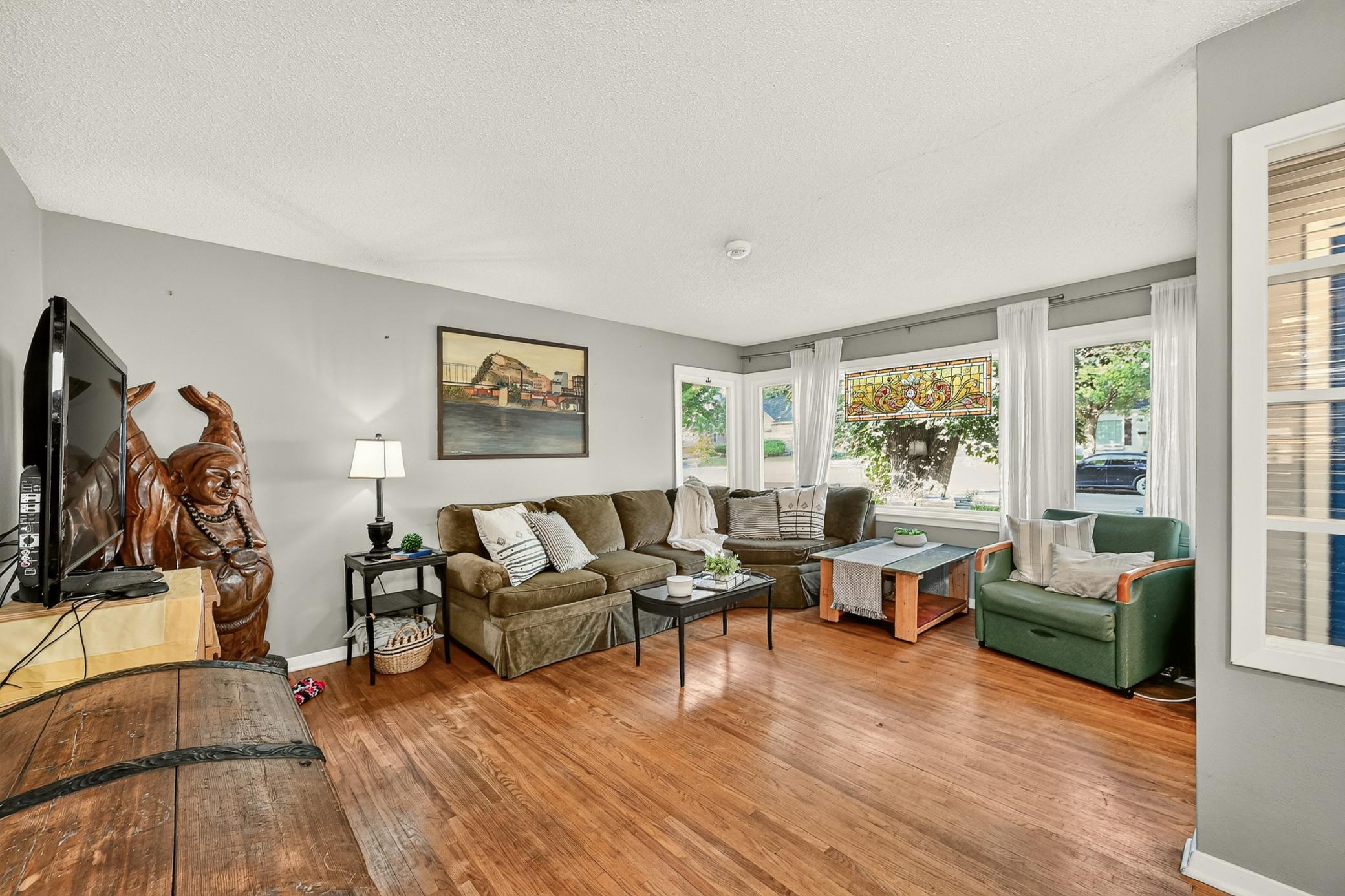 1126 8th Avenue Nw Property Photo 6
