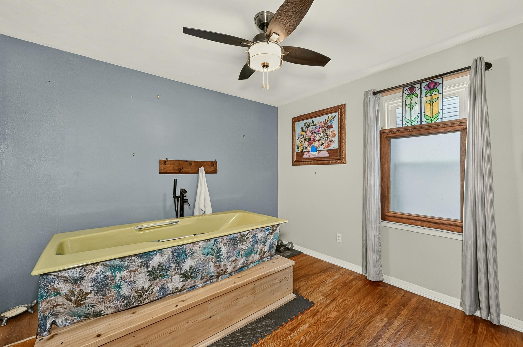 1126 8th Avenue Nw Property Photo 14