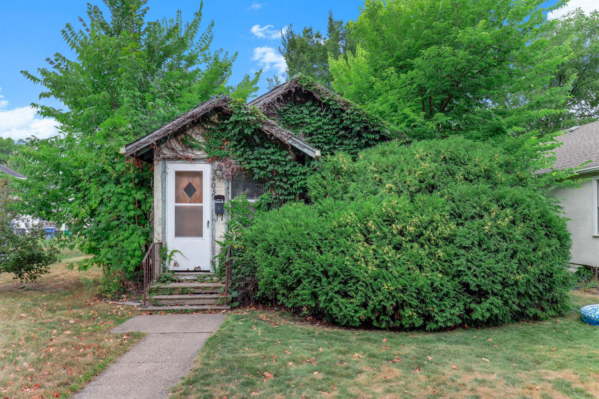 4039 Upton Avenue N Property Photo 1