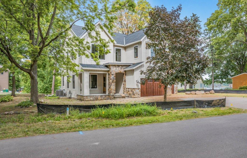 3271 Casco Circle Property Photo 4
