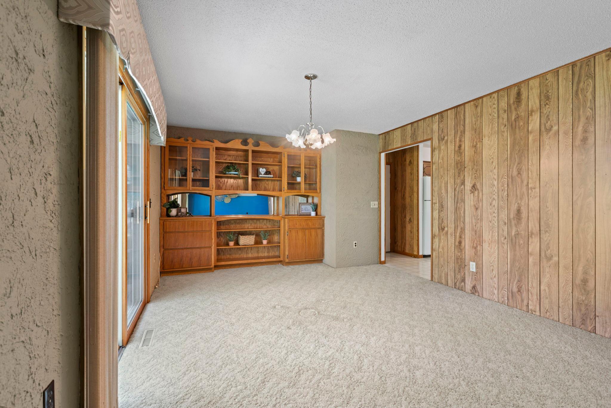 240 Pine Circle Property Photo 11