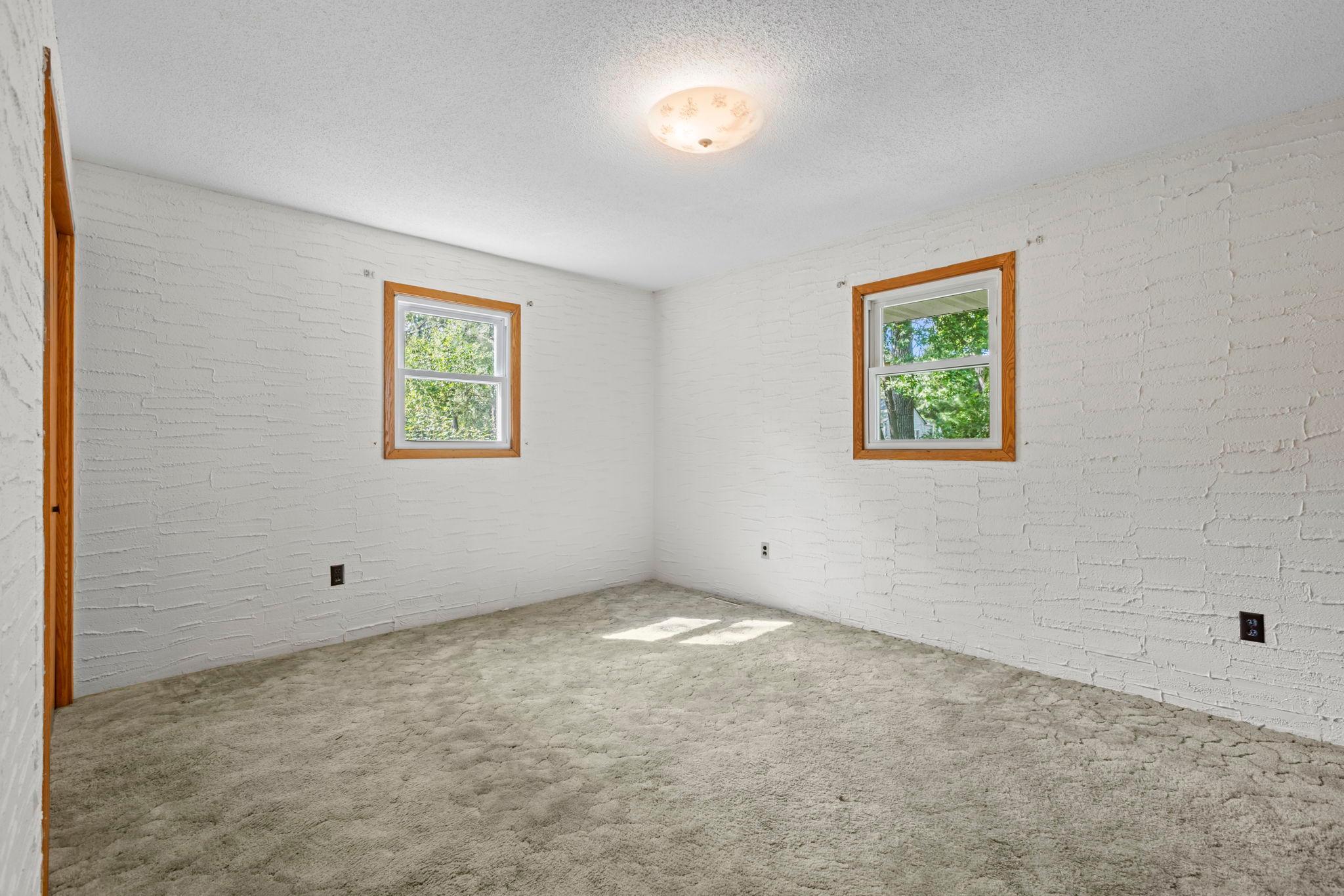 240 Pine Circle Property Photo 26