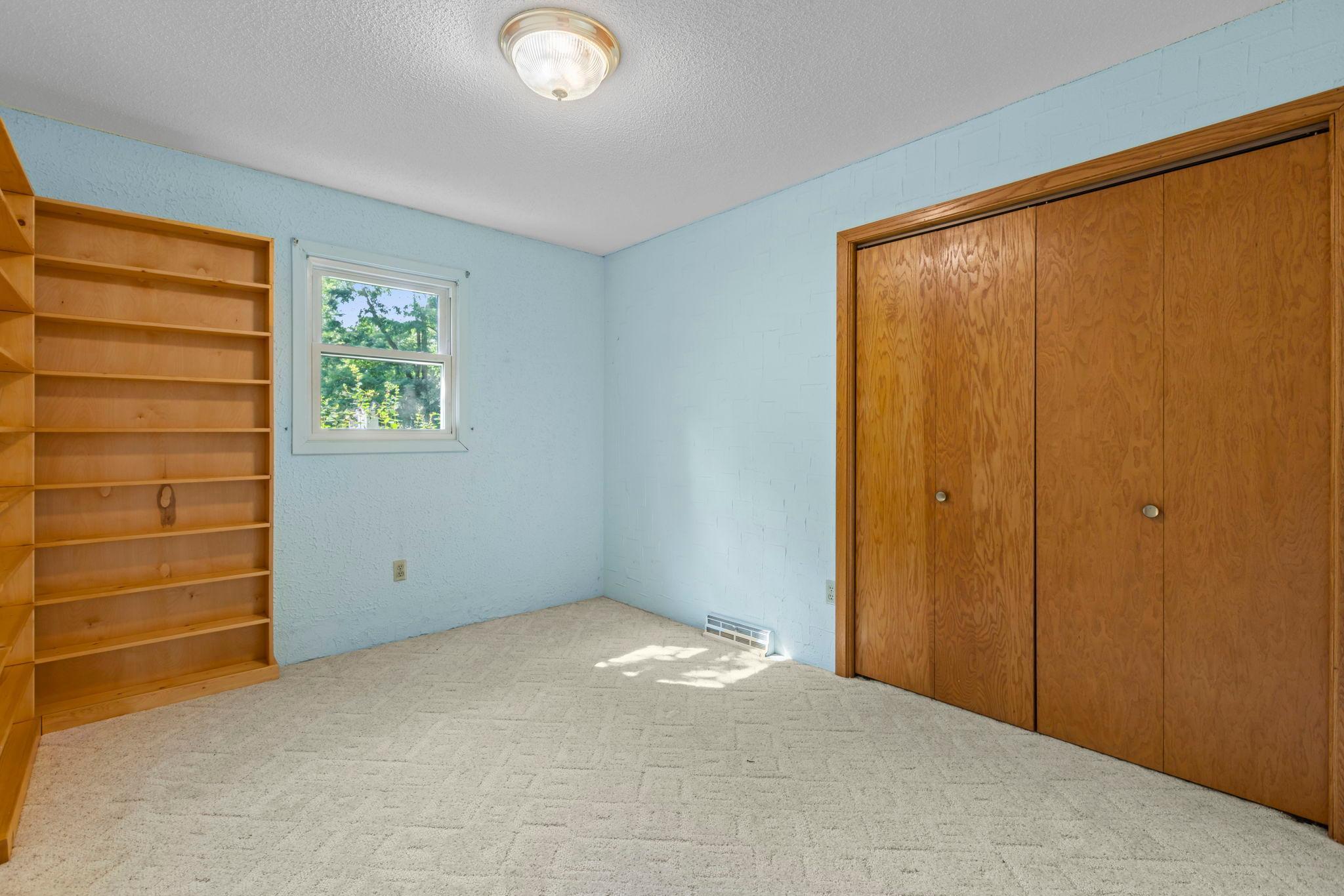 240 Pine Circle Property Photo 31