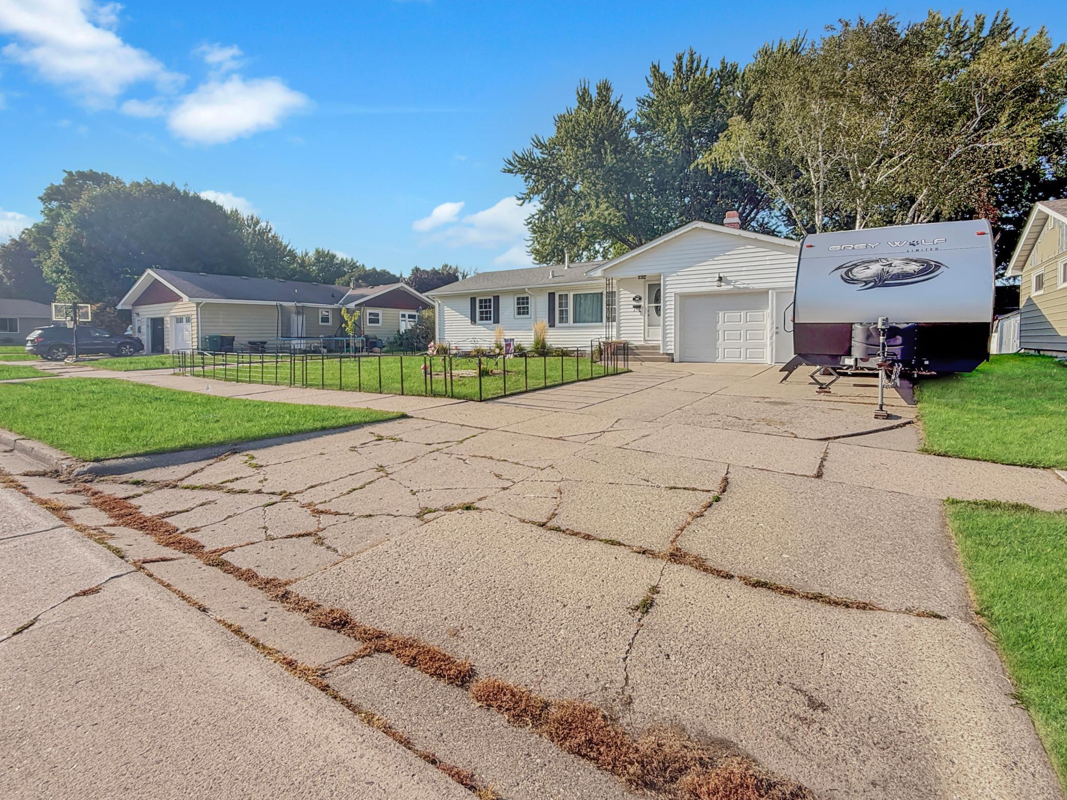 609 Washington Avenue Property Photo 4