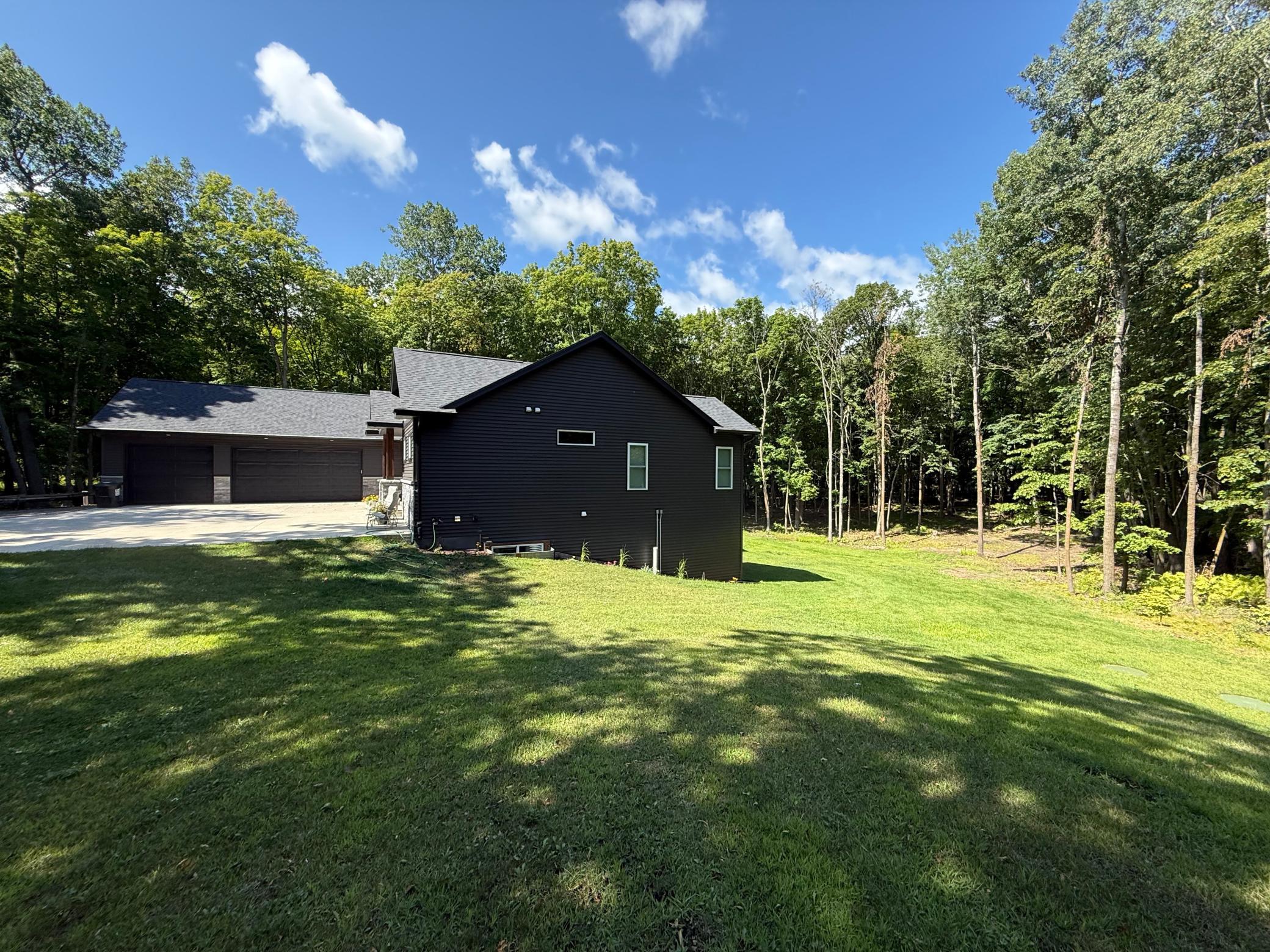 22178 Eagle View Drive Property Photo 4