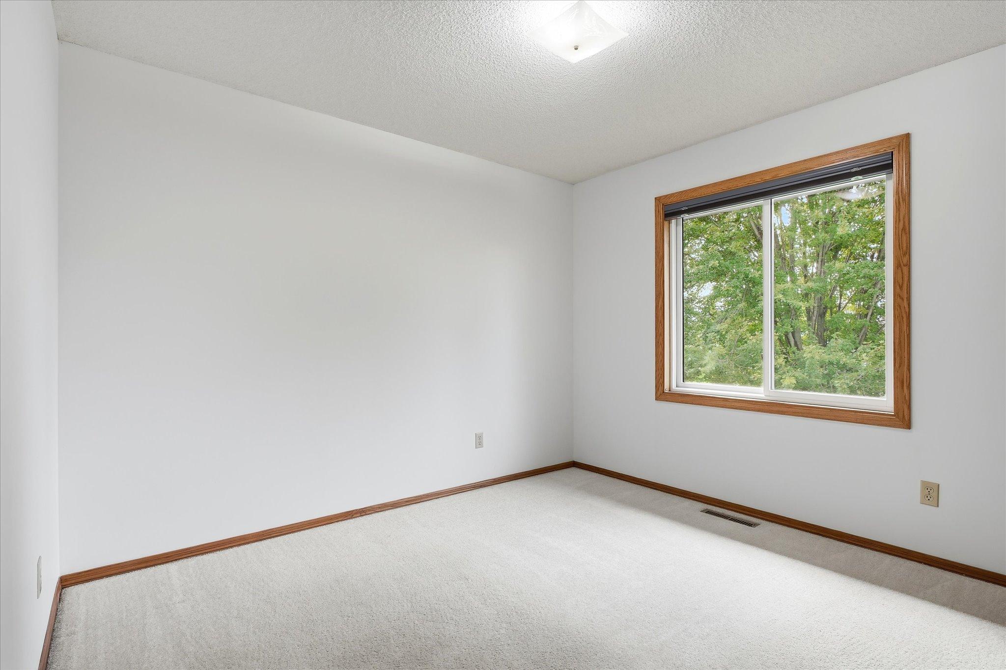 9225 Queens Gardens Property Photo 28