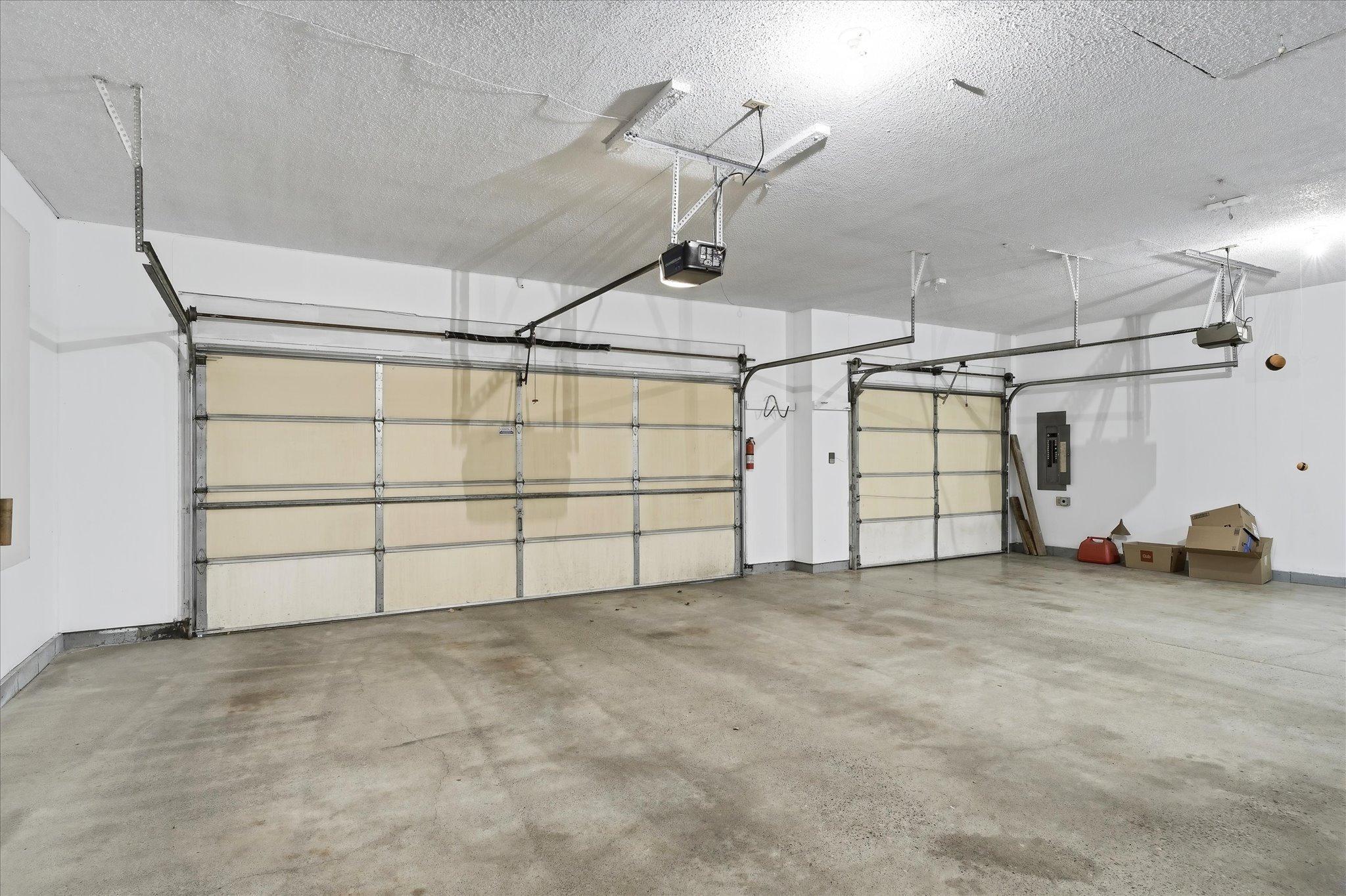 9225 Queens Gardens Property Photo 44
