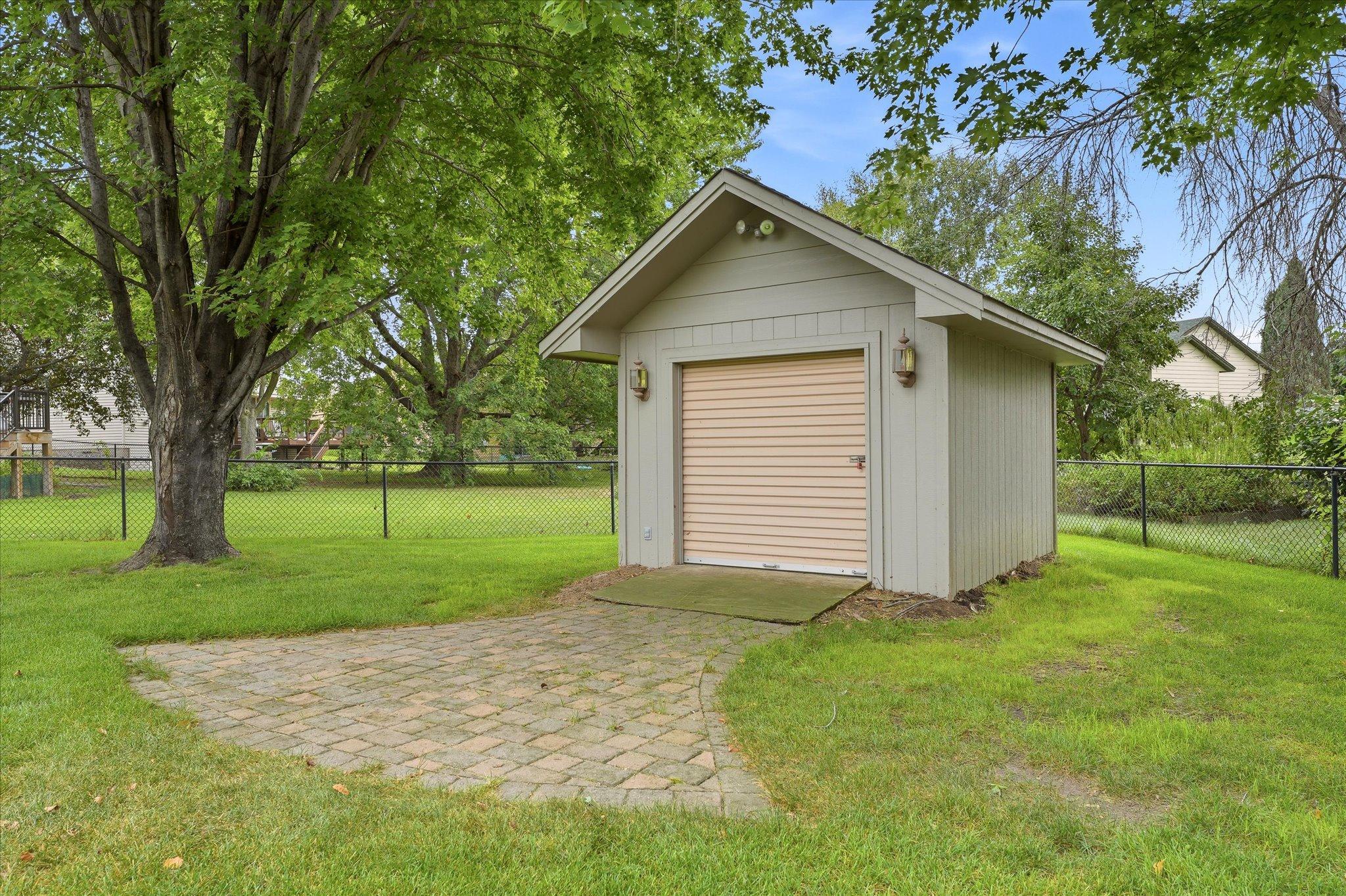 9225 Queens Gardens Property Photo 51