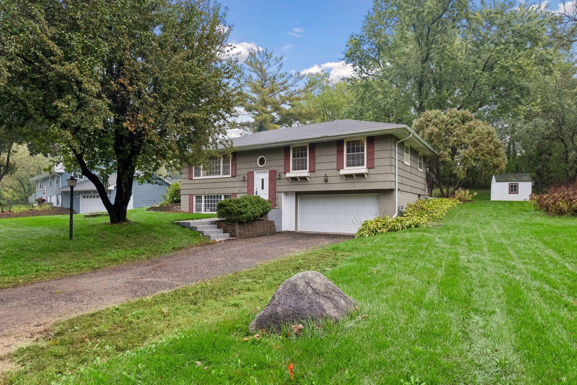 5603 Woodland Road Property Photo 1