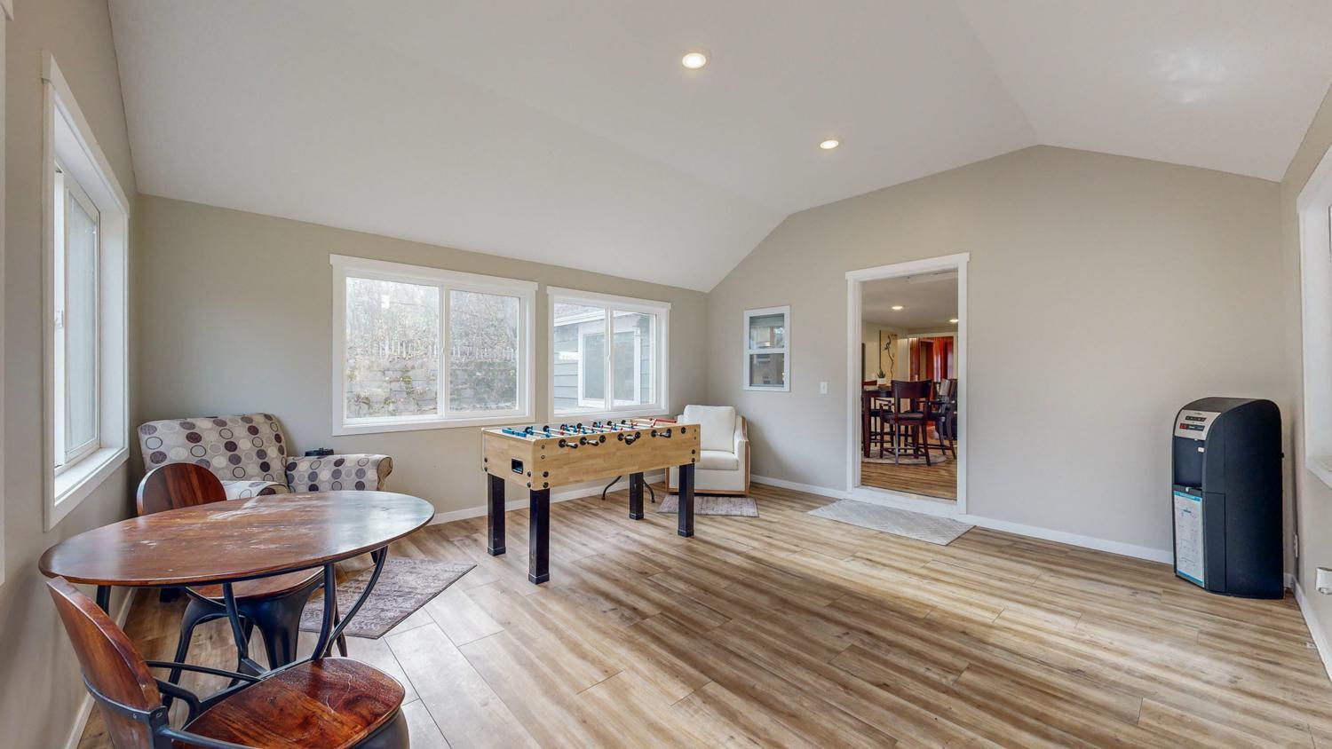 11352 Cedar Beach Drive Nw Property Photo 7