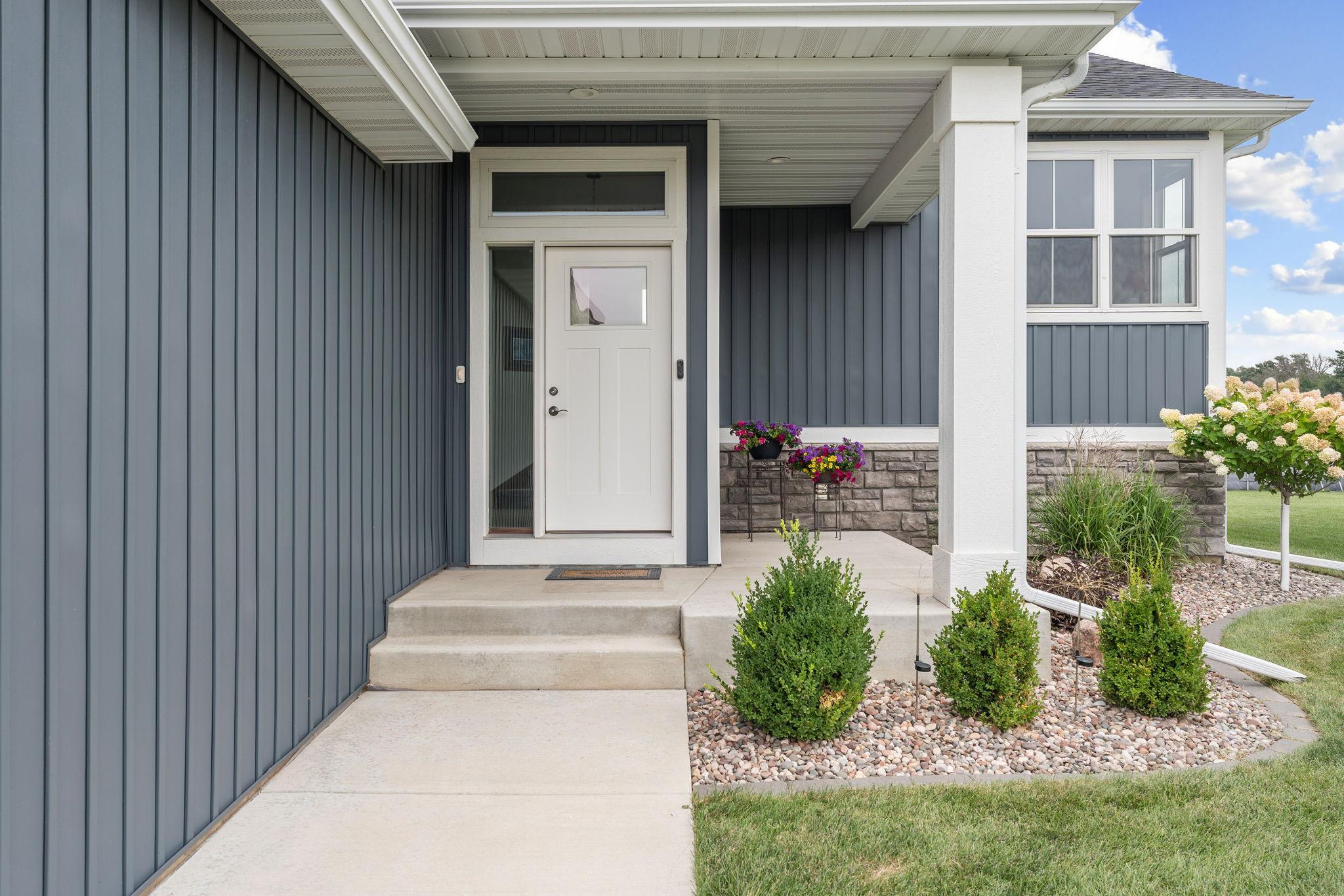 1404 20th Street NE Property Photo 1