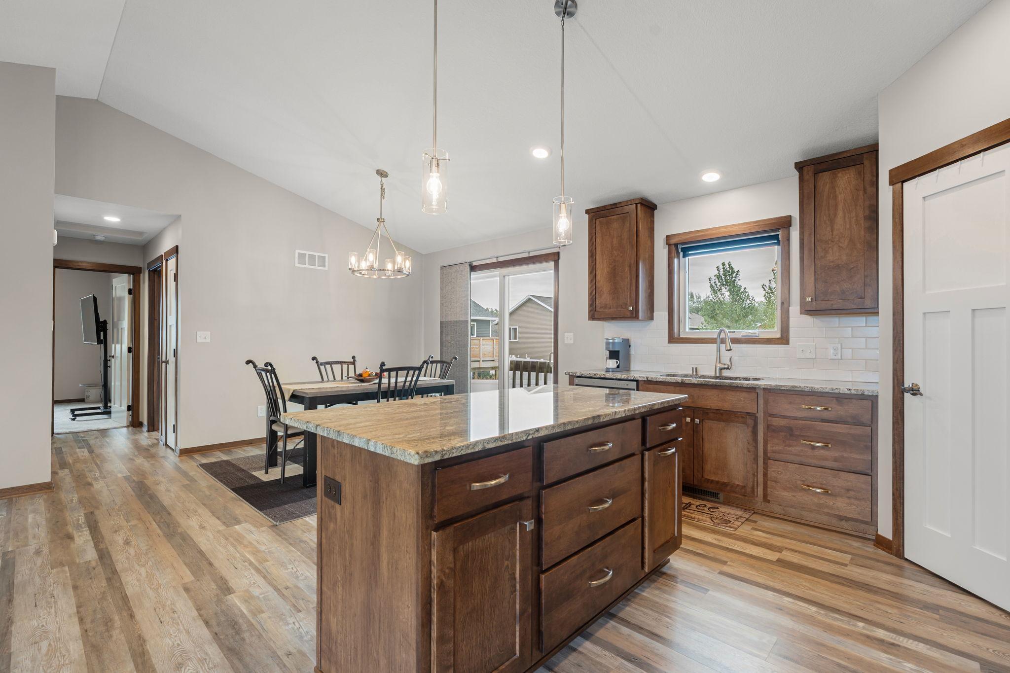 1404 20th Street Ne Property Photo 24