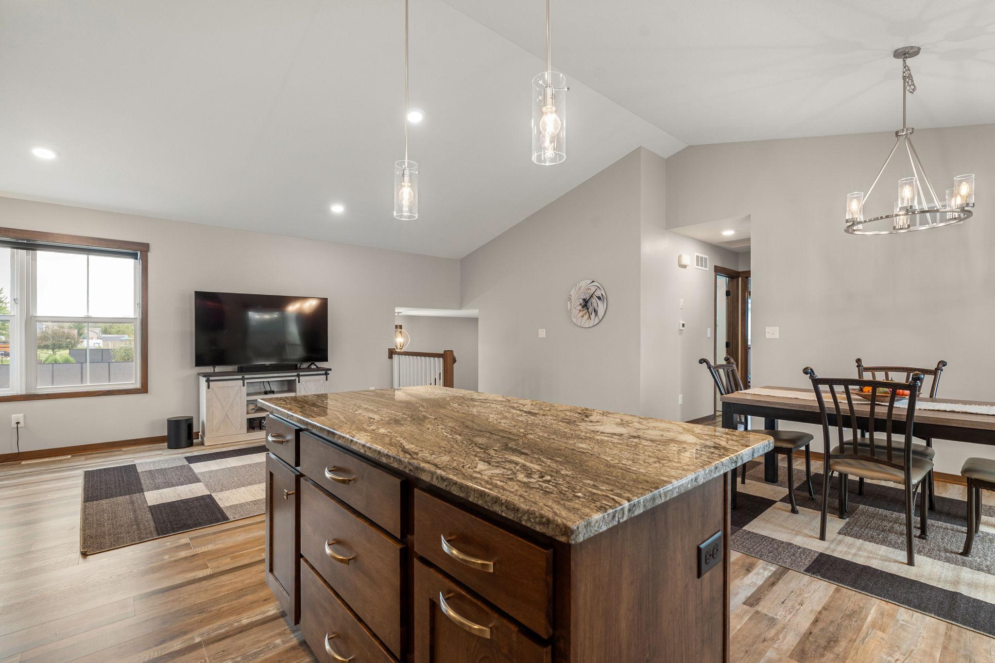 1404 20th Street Ne Property Photo 25
