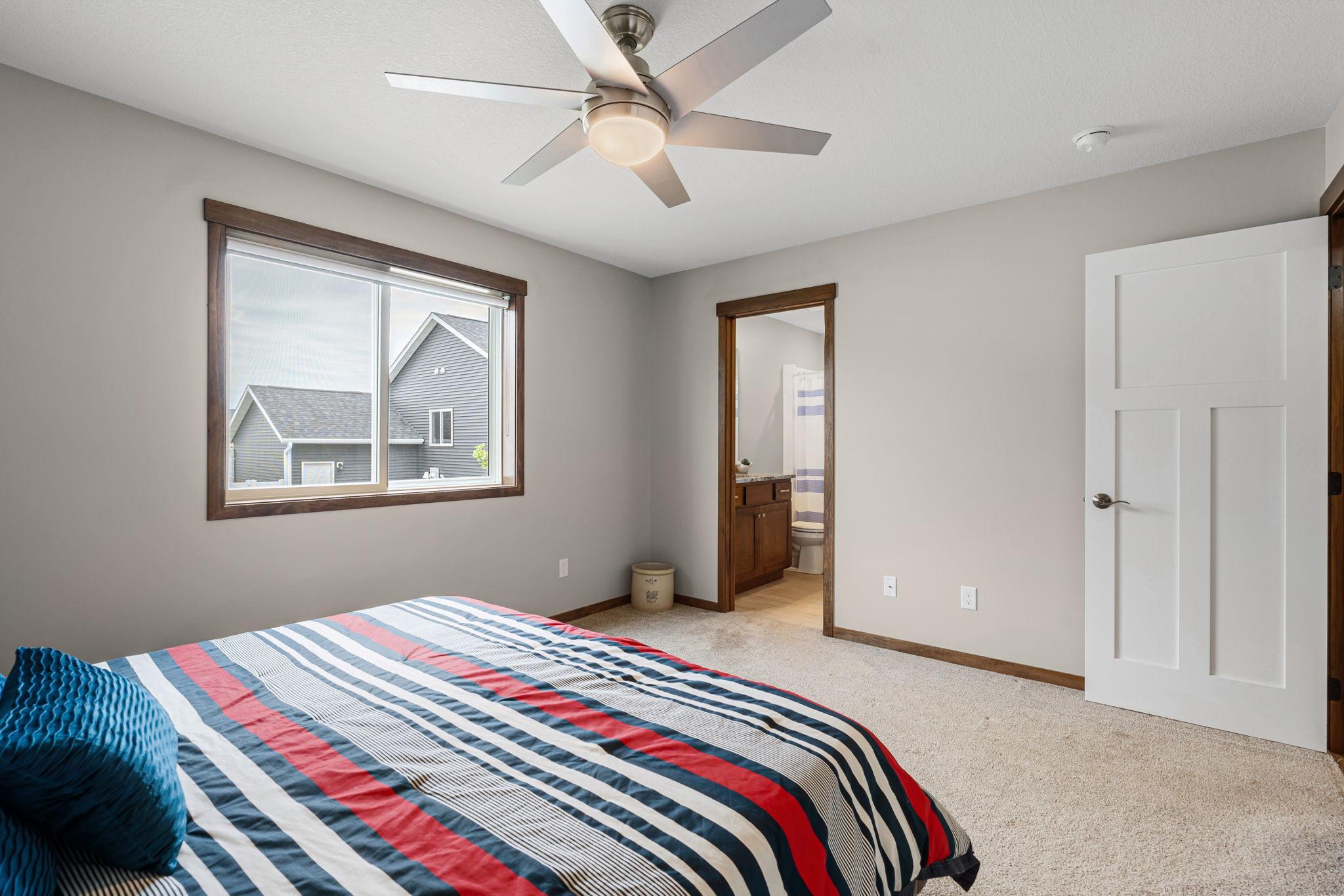 1404 20th Street Ne Property Photo 32