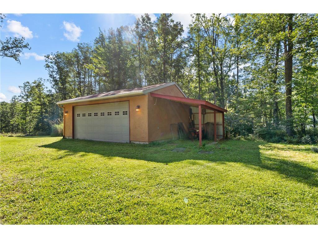 20907 Hardwood Loop Property Photo 24