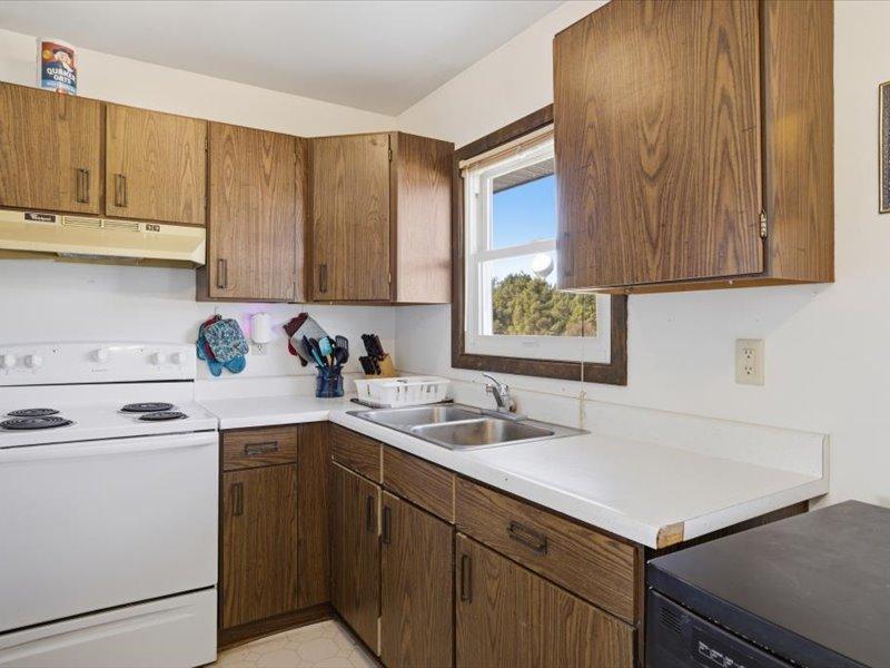 12 Linney Street Property Photo 17
