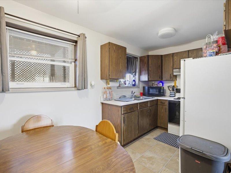 12 Linney Street Property Photo 18
