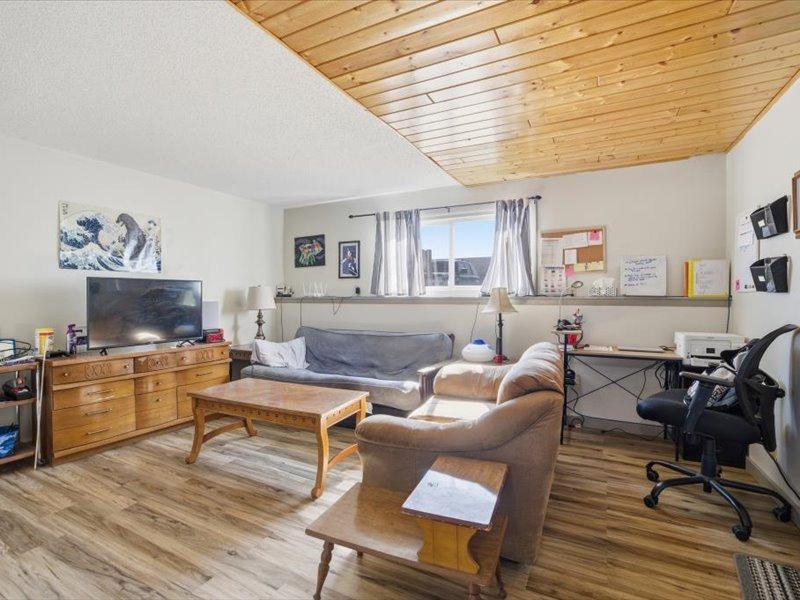 12 Linney Street Property Photo 24