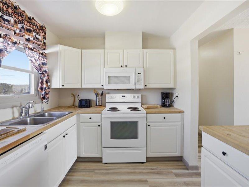 12 Linney Street Property Photo 41