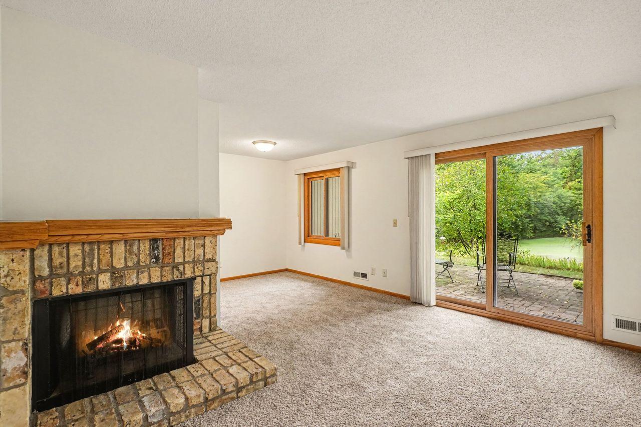 181 River Woods Lane Property Photo 4