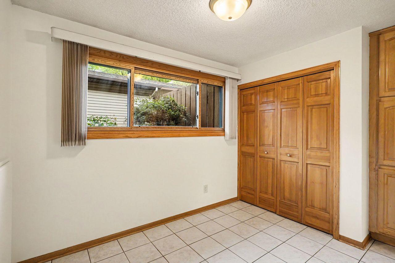 181 River Woods Lane Property Photo 10