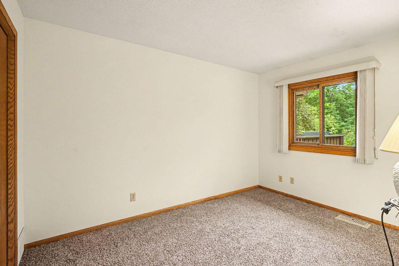 181 River Woods Lane Property Photo 16