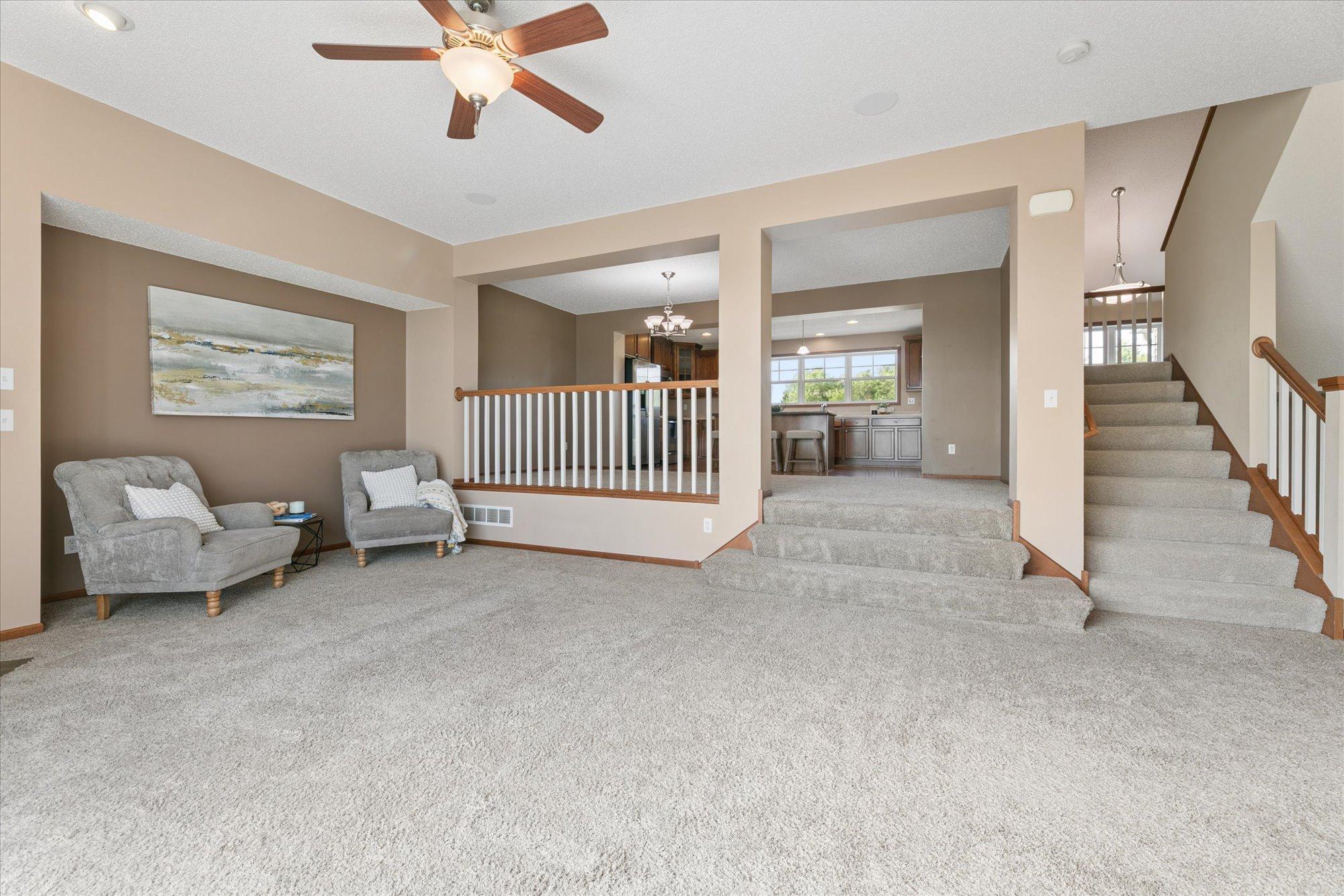 5013 Ross Lane Property Photo 8