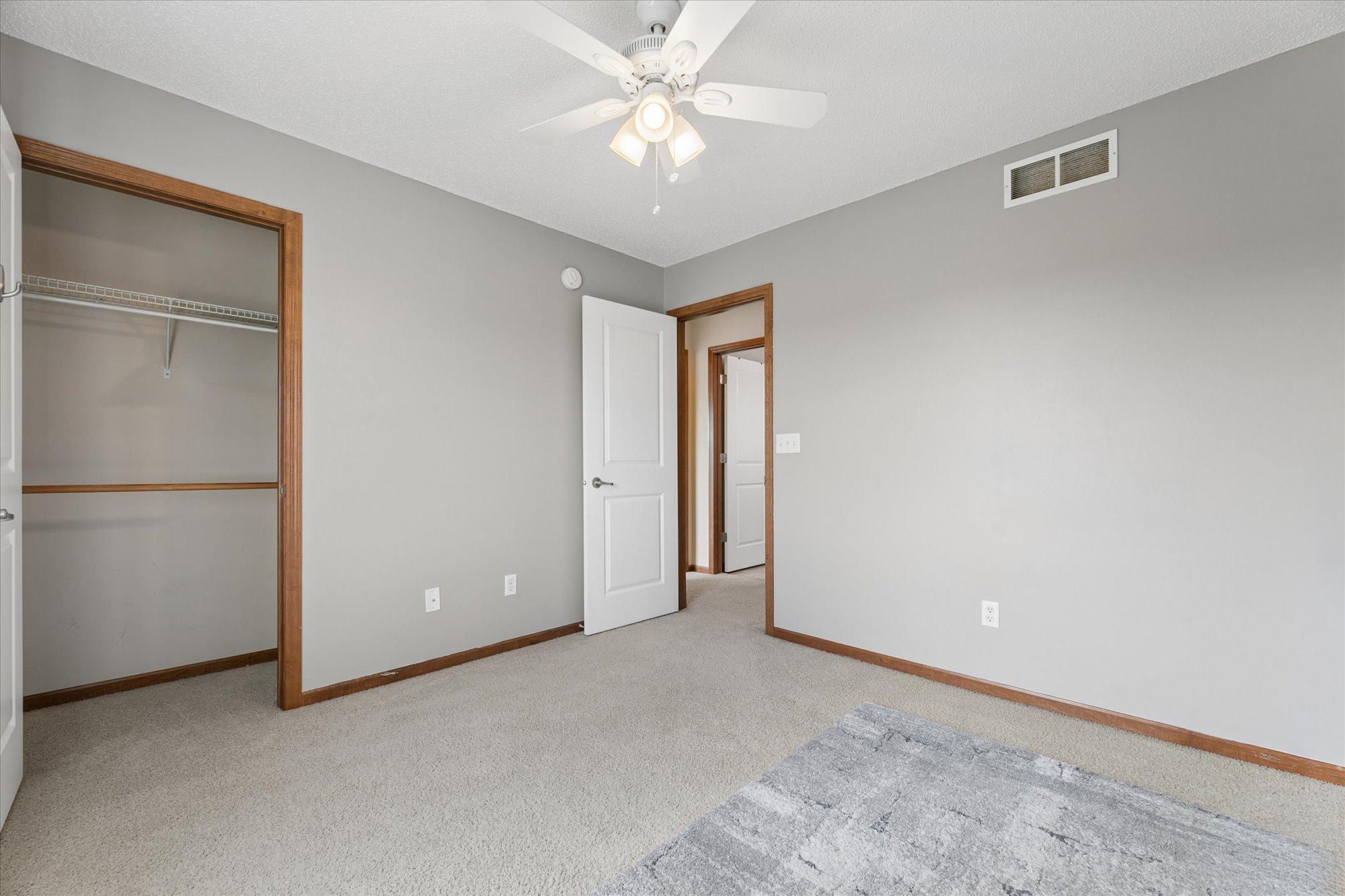 5013 Ross Lane Property Photo 25