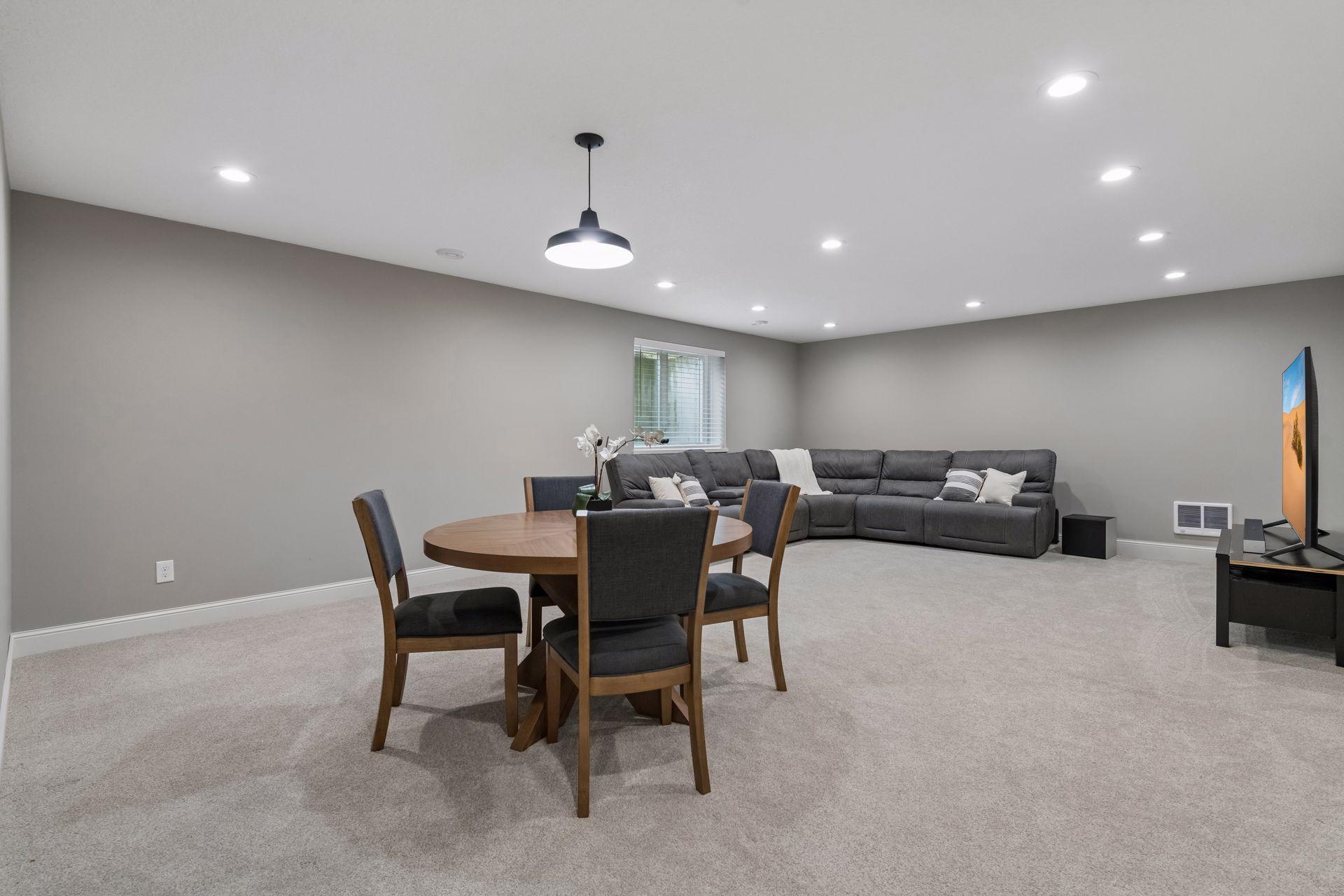 2470 Heron Lane Property Photo 33