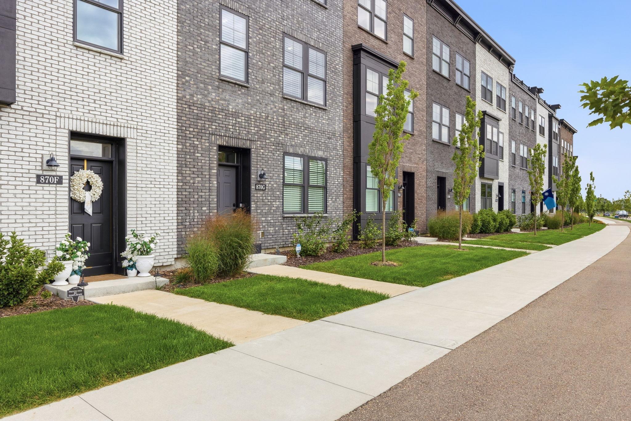 870 Mount Curve Boulevard G Property Photo 1