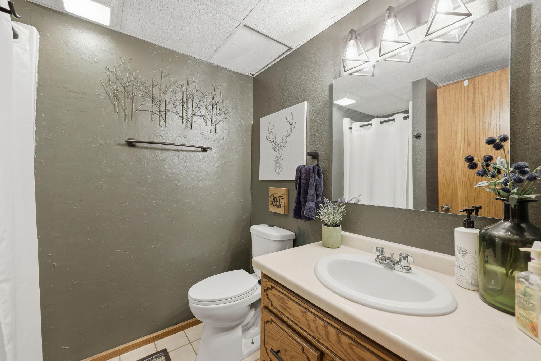 342 N 19 1/2 Avenue N Property Photo 16